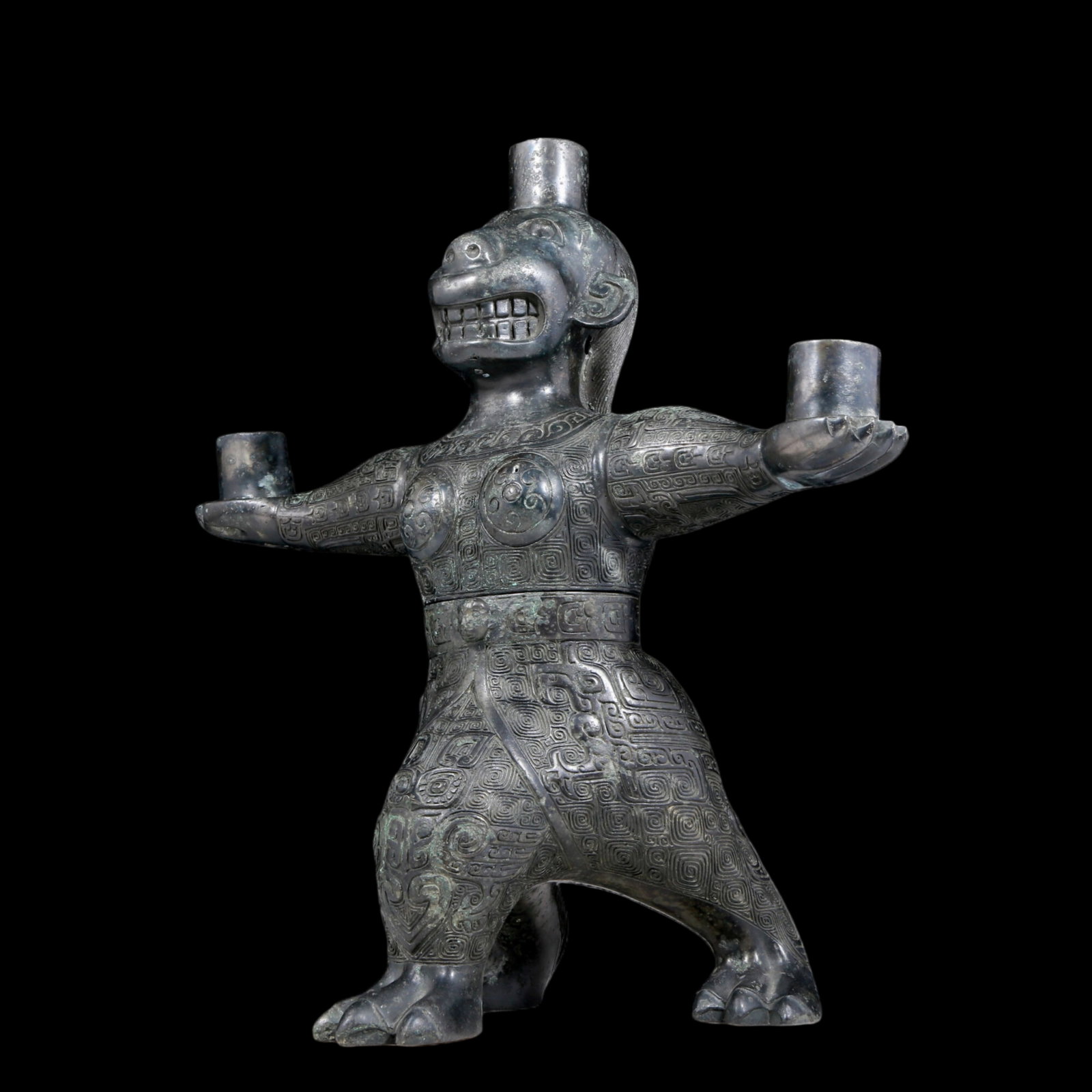 A precious bronze figure candlestick - 7