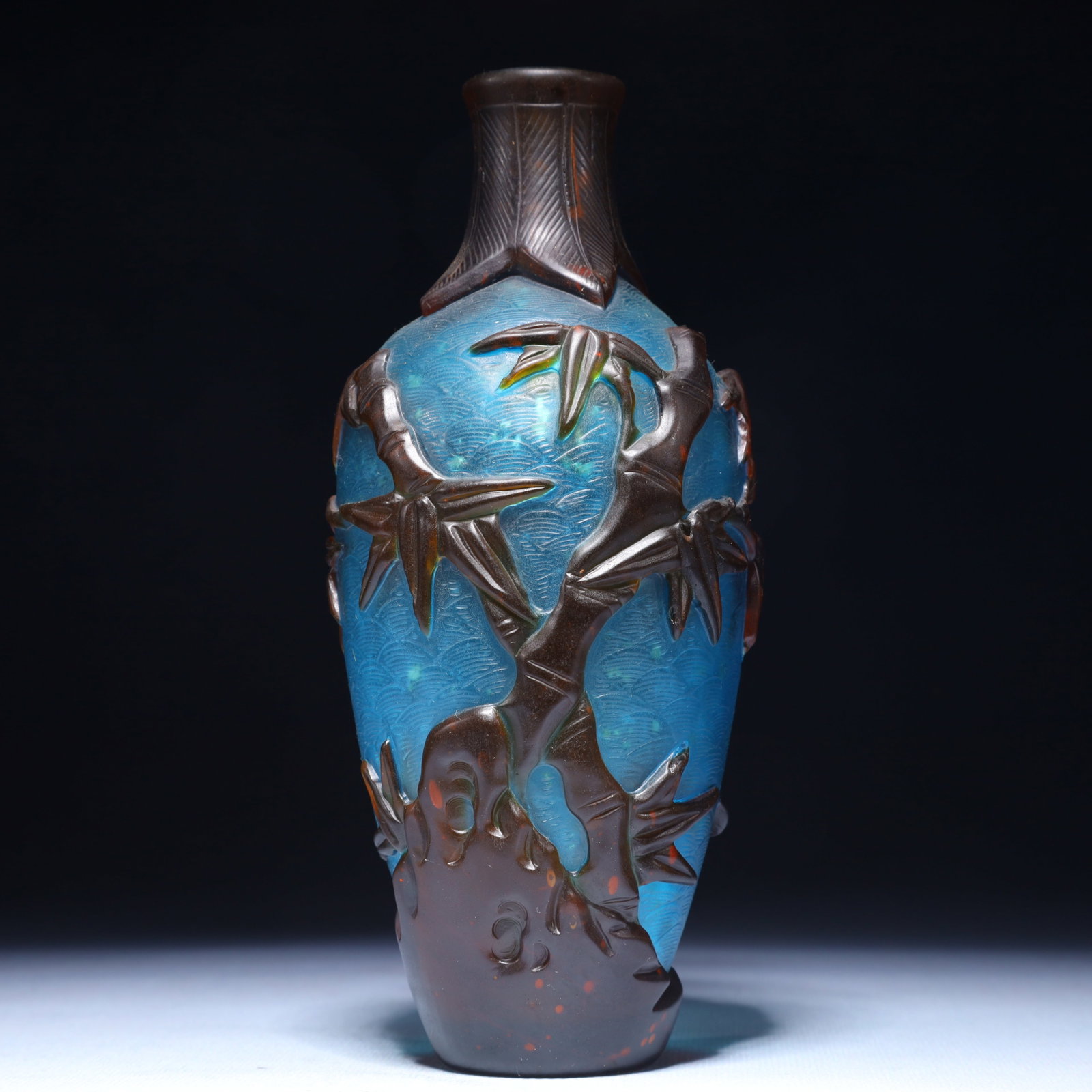 An Exquisite Glass Bamboo Bird and Pattern Vase: An Exquisite Glass Bamboo and Bird Pattern Vase,Qing Dynasty,China,Qianlong Four-character Mark,Size:3.1inx7.1in,Weight:350g 琉璃竹鸟纹瓶,中国清&#