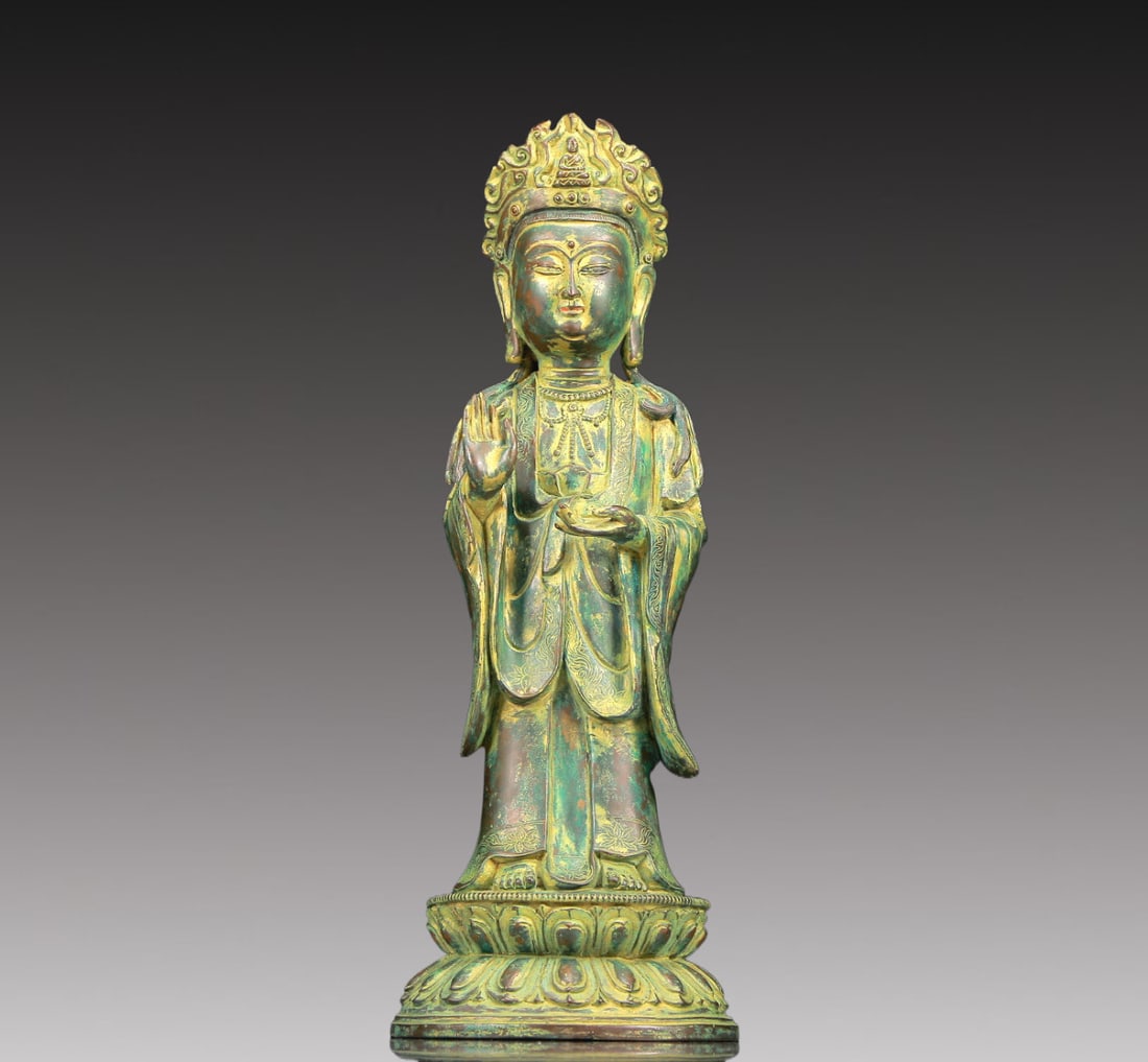 An Excellent Bronze Figure Of Bodhisattva: An Excellent Bronze Figure Of Bodhisattva. Chinese Ming Dynasty. Size:5.5inx14.8in. Weight:4485g. 清代 铜泥金立观音
