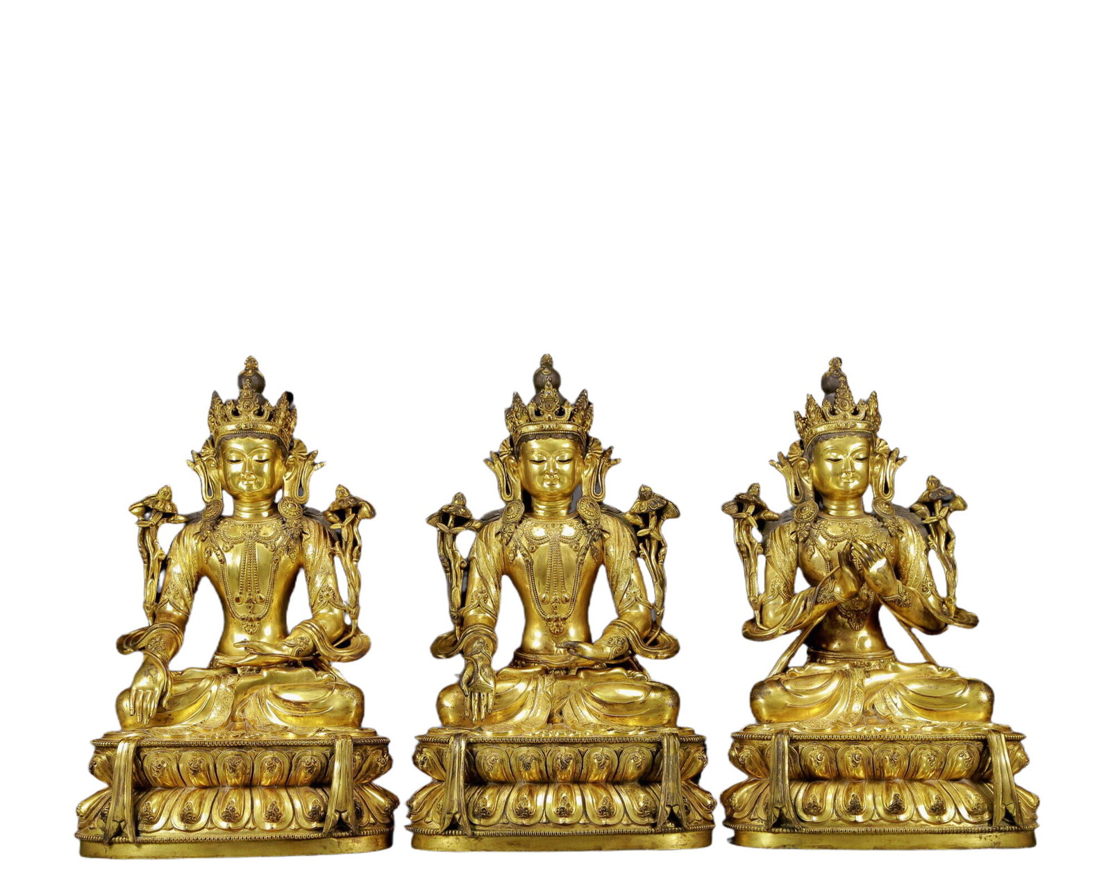 A Set of Solemn Gilt Bronze Statue of Tara: A Set of Solemn Gilt Bronze Statue of Tara,Ming Dynasty, China,Size:11.8inx7.9inx19.3in,Weight:102.00kg 一组铜鎏金度母像，明代