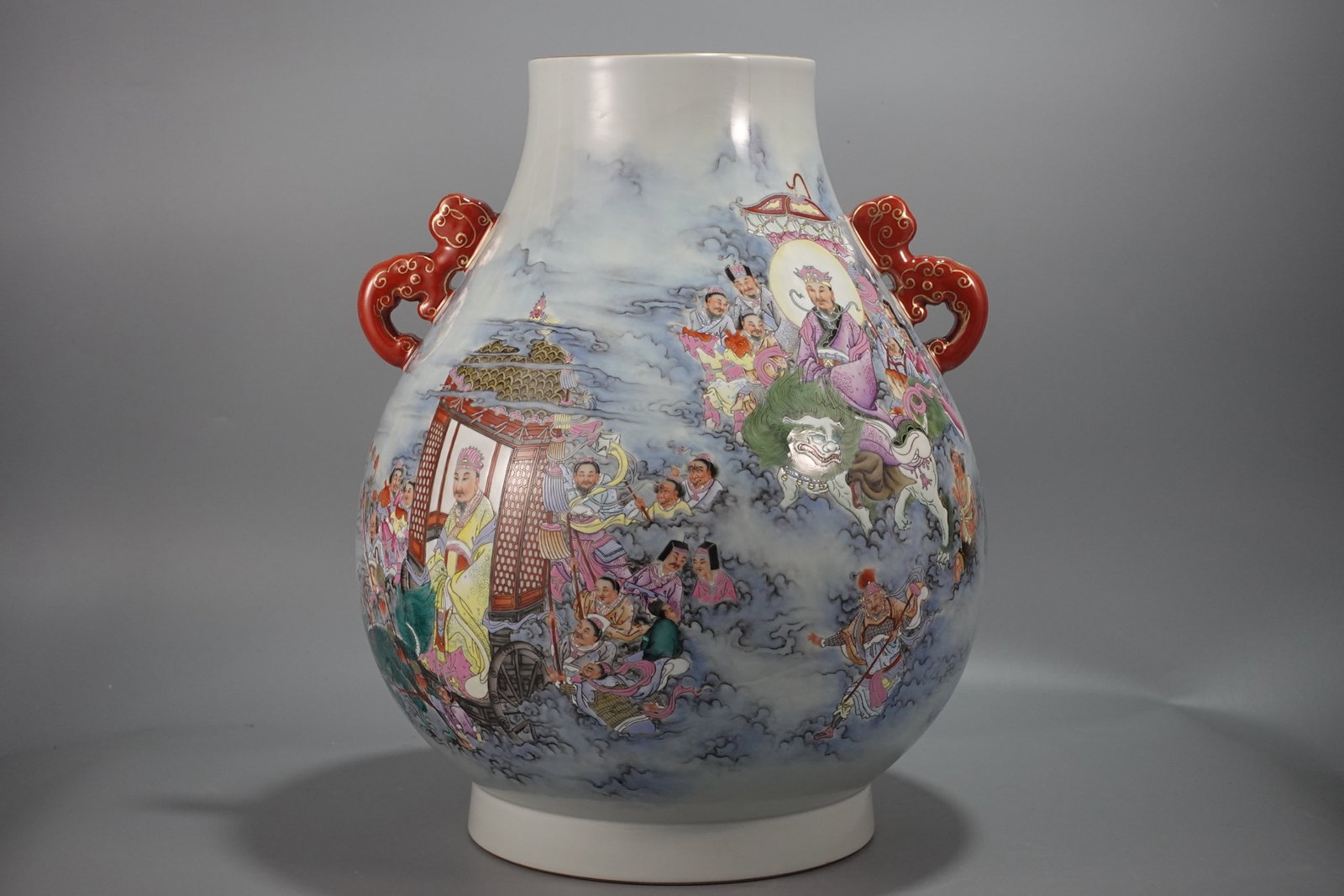 A Huge Famille-Rose Painted Gold Character and Story Pattern Double-Ears Vase,with poem: A Huge Famille-Rose Painted Gold Character and Story Pattern Double-Ears Vase,with poem,Qing Dynasty,China,Qianlong Six-character Mark,Size:19.3inx15.7in 粉彩描金人୰