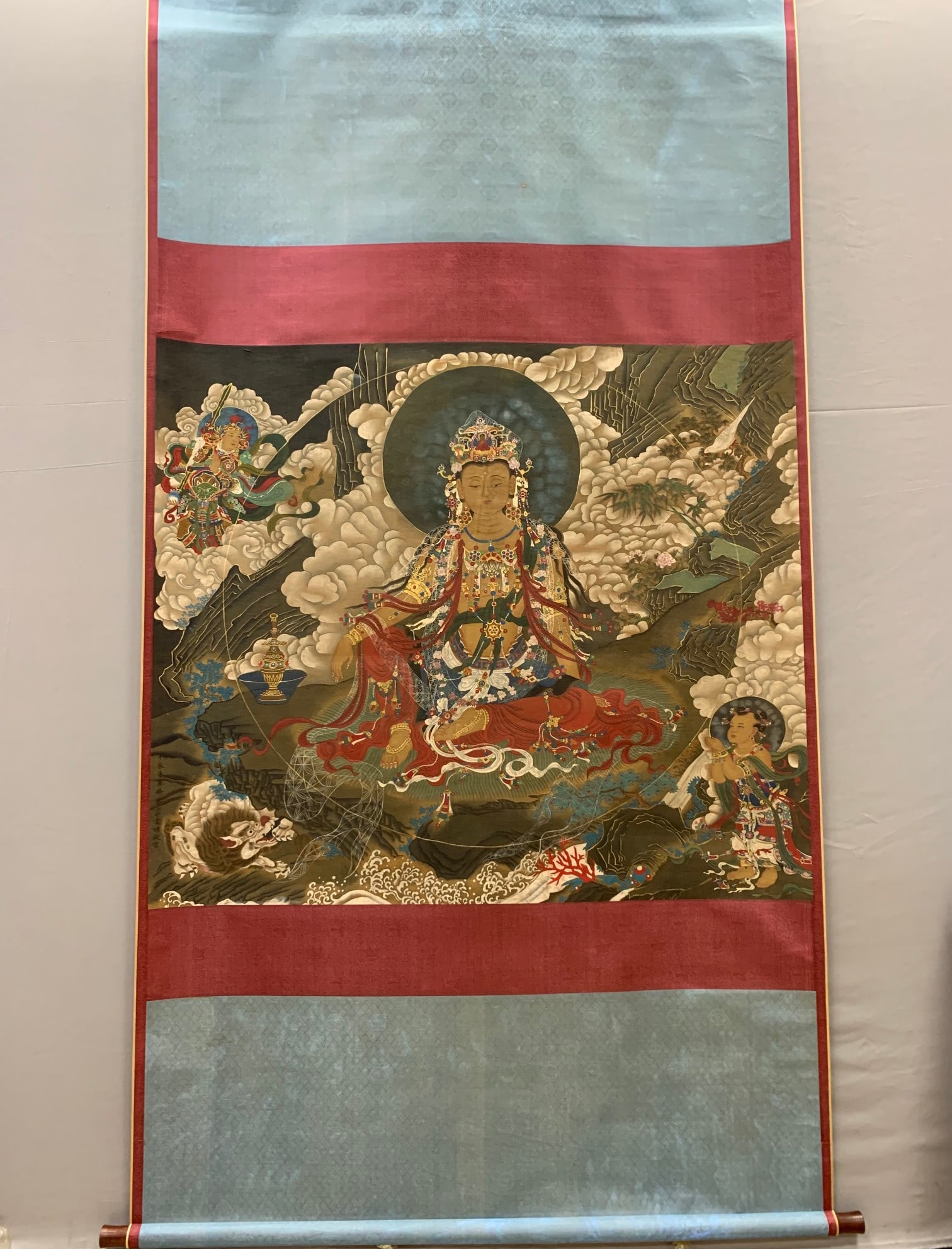 A Chinese Vertical Scroll Ink Painting of Buddha Statue on Silk,Ding Yunpeng (1 of 9)