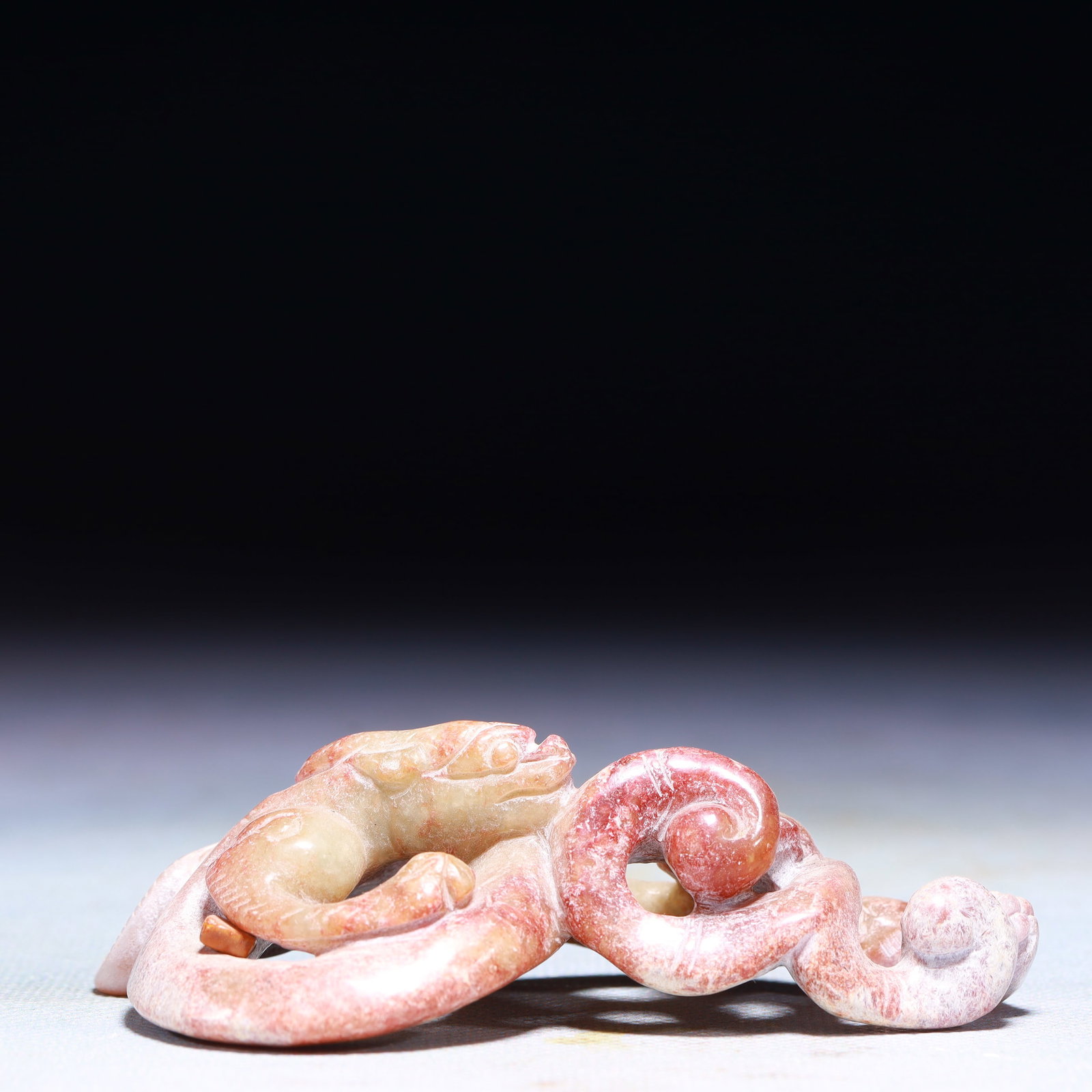 An Exquisite Archaic Jade Chi-Dragon Ornament: An Exquisite Archaic Jade Chi-Dragon Ornament,Ancient Time,China,Size:4.7inx0.8inx1.8in,Weight:135g 高古玉螭龙摆件中国远古时