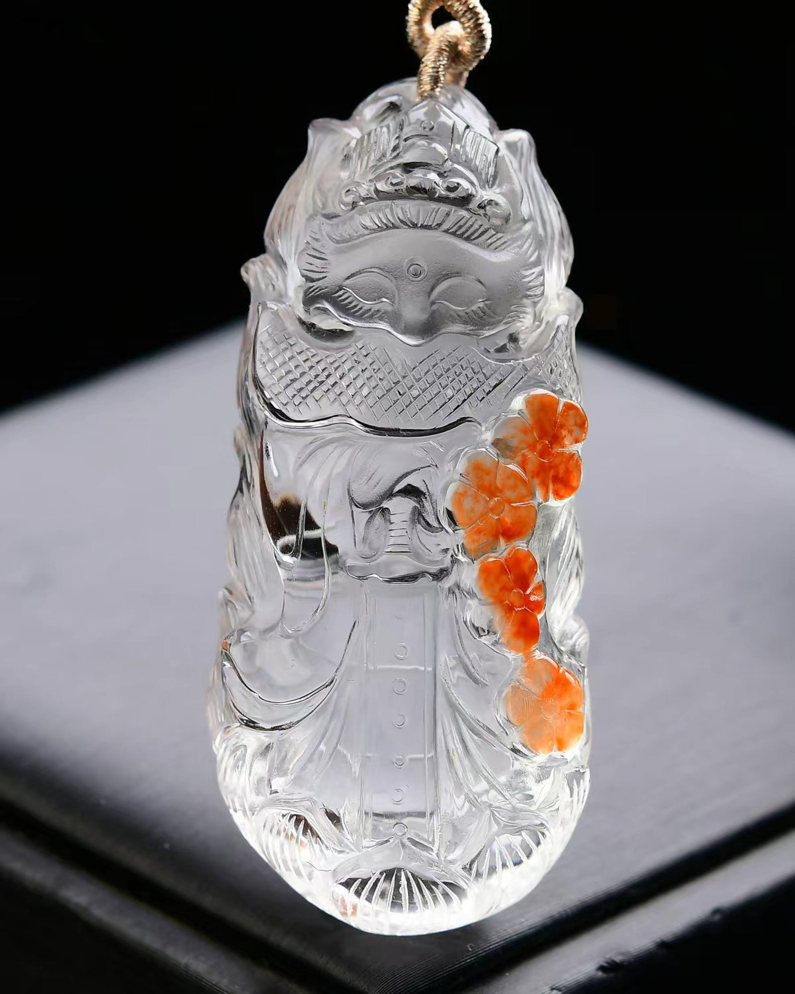 An Exquisite Crystal Nine-Tailed Fox Pendant: An Exquisite Crystal Nine-Tailed Fox Pendant,Size:61mmx27mmx19mm,Weight:50g 水晶九尾狐吊坠