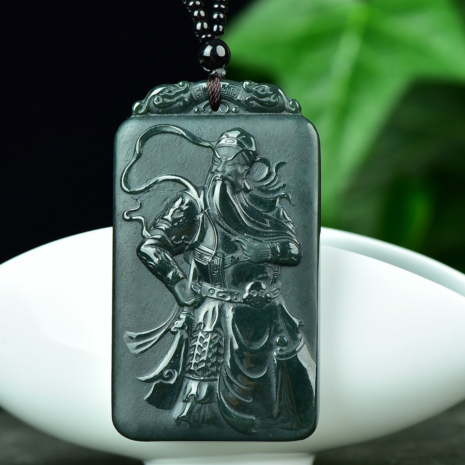 An Exquisite Sapphire Guangong and Dragon Pattern Pendant: An Exquisite Sapphire Guangong and Dragon Pattern Pendant,Size:39mmx68mm (寓意)寓意吉祥 招财纳福 青玉关公像