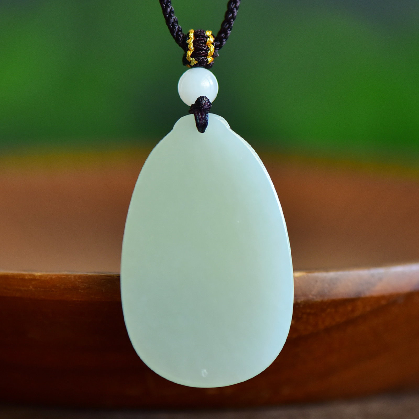 An Exquisite White Jade Monkey Pattern Pendant - 5