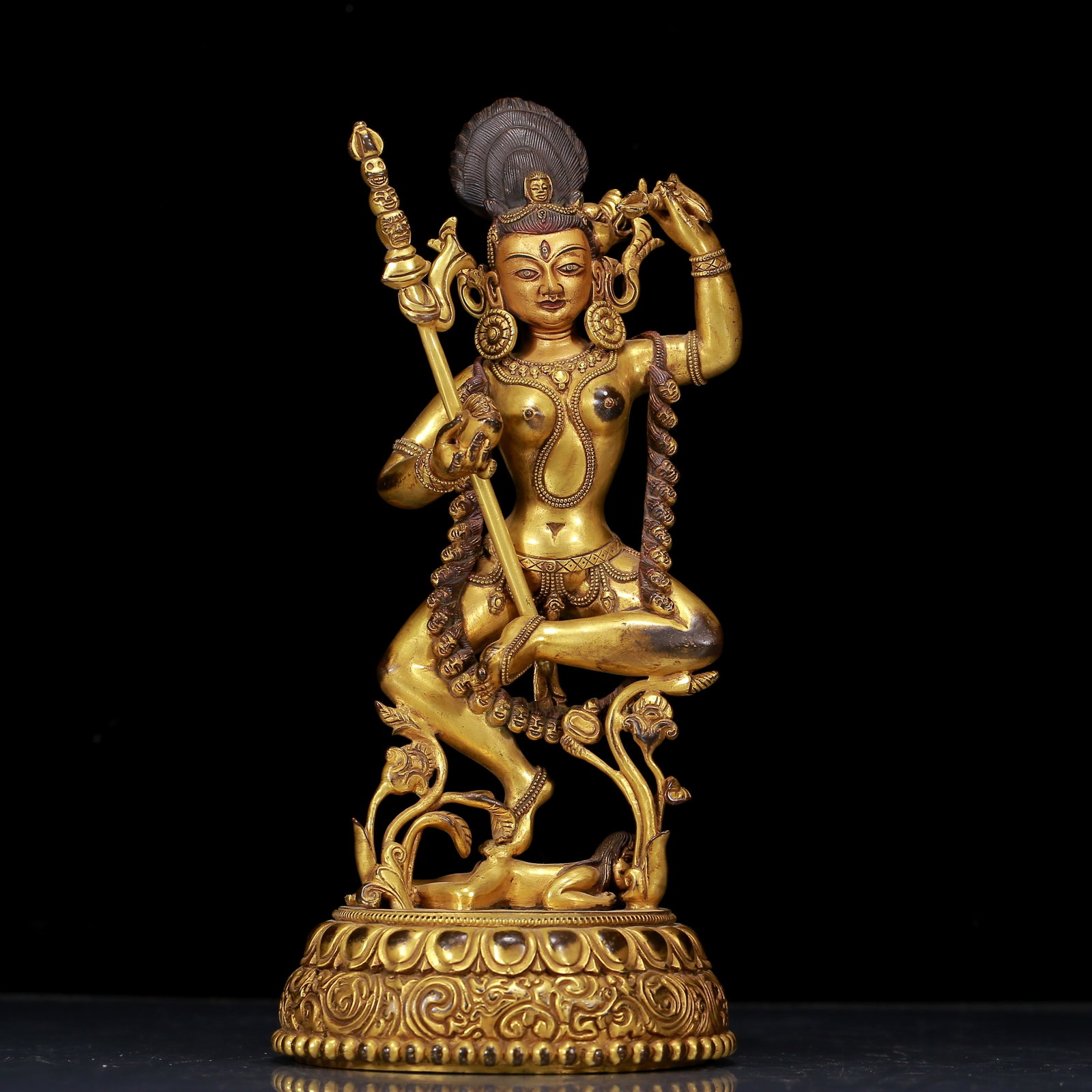 A Rare Gilt Bronze Statue of Dakini: A Rare Gilt Bronze Statue of Dakini，Ming Dynasty, China，Size: 5.5inx11.8in，Weight:2770g 铜鎏金空行母像，明代