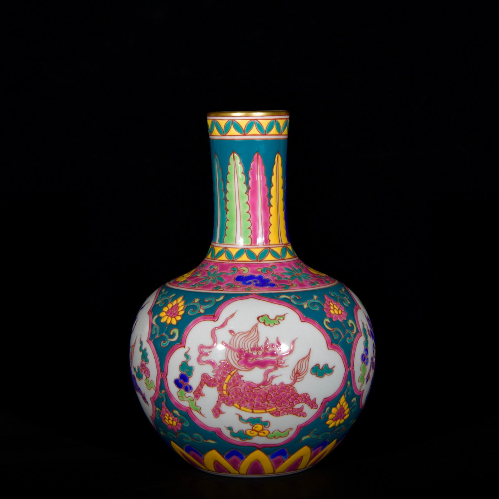 An Exquisite Wucai Painted Gold Lotus,Auspicious Cloud and Kylin Pattern Vase: An Exquisite Wucai Painted Gold Lotus,Auspicious Cloud and Kylin Pattern Vase,Ming Dynasty, China,Chenghua Six-character Mark,Size:7.9inx5.5in 五彩描金缠枝莲&