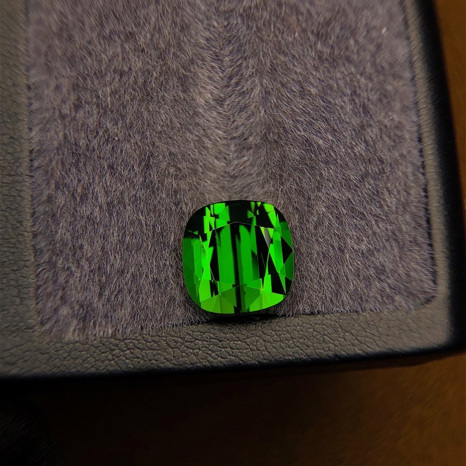 6.77Ctw Natural Tourmaline Loose: 6.77Ctw Natural Tourmaline Loose,Size:10.9mmx10.4mmx6.8mm 6.77Ctw天然碧玺裸石