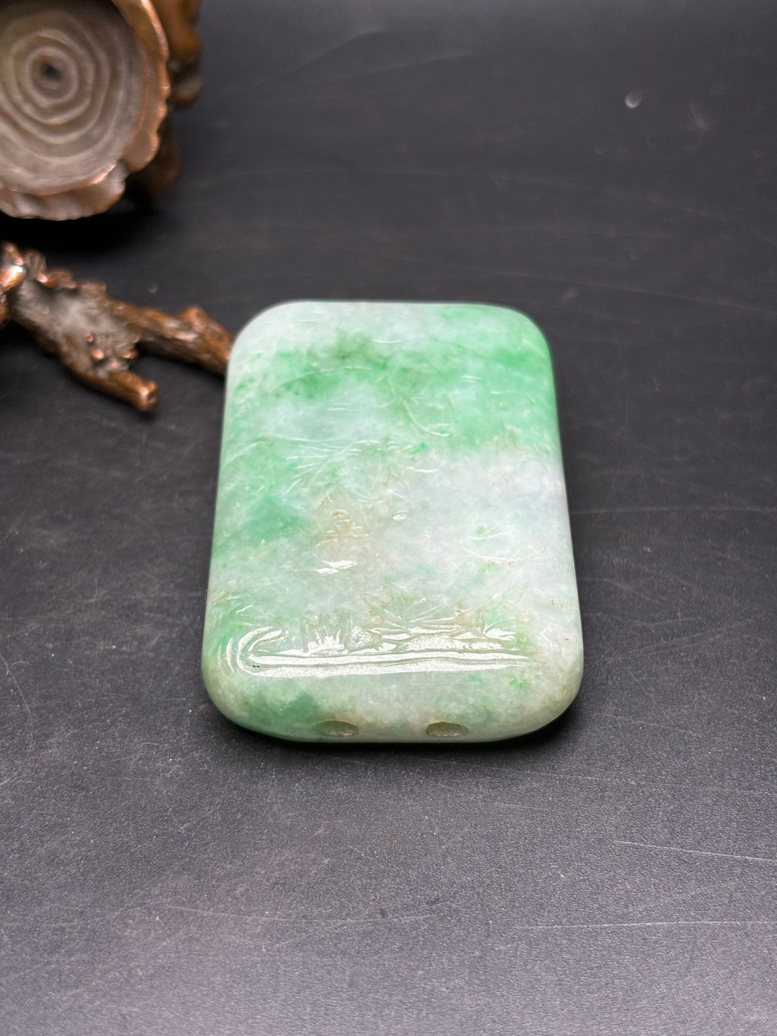 An Exquisite Jadeite Figure Pattern Pendant - 6