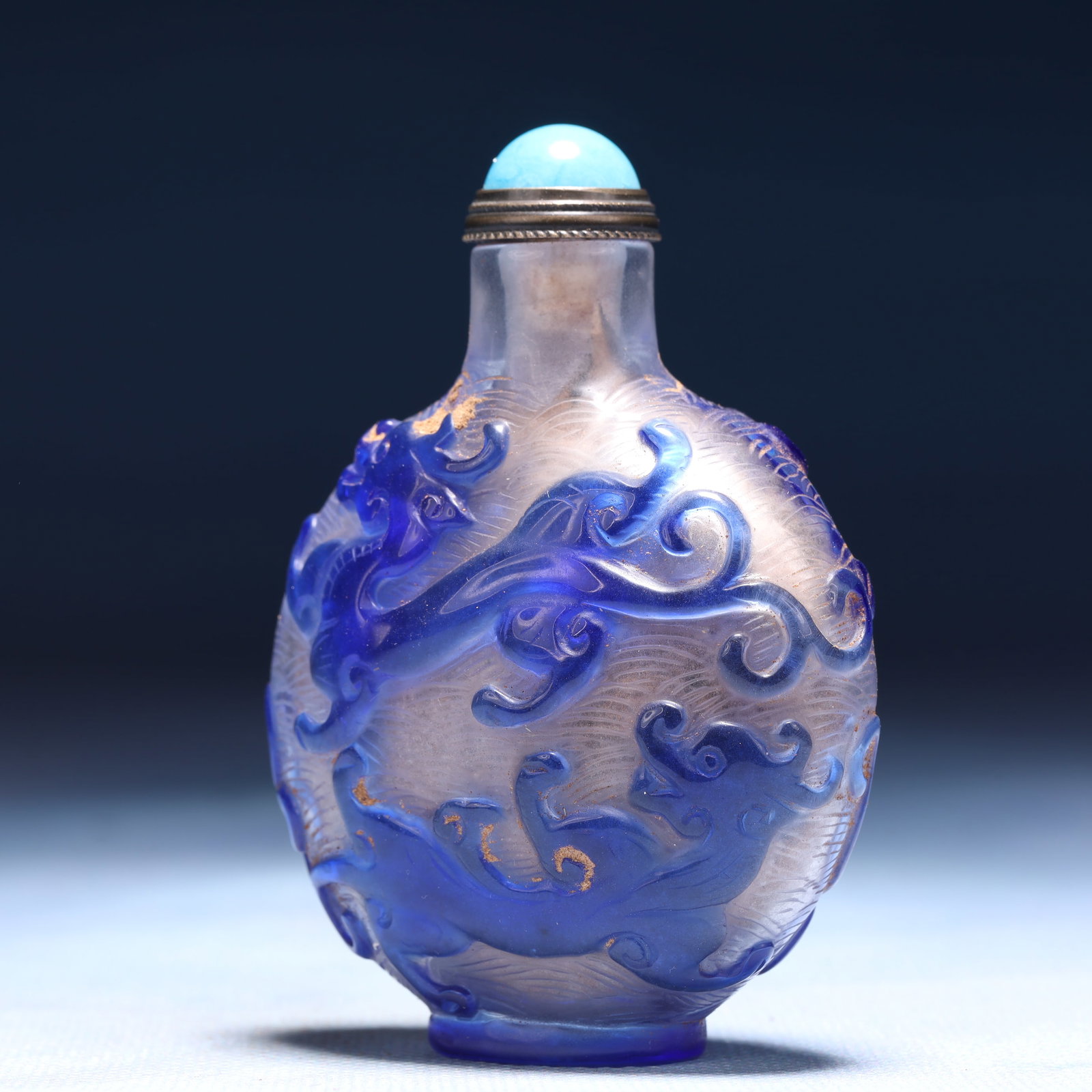 An Exquisite Glass Auspicious Beast Pattern Snuff Bottle - 2