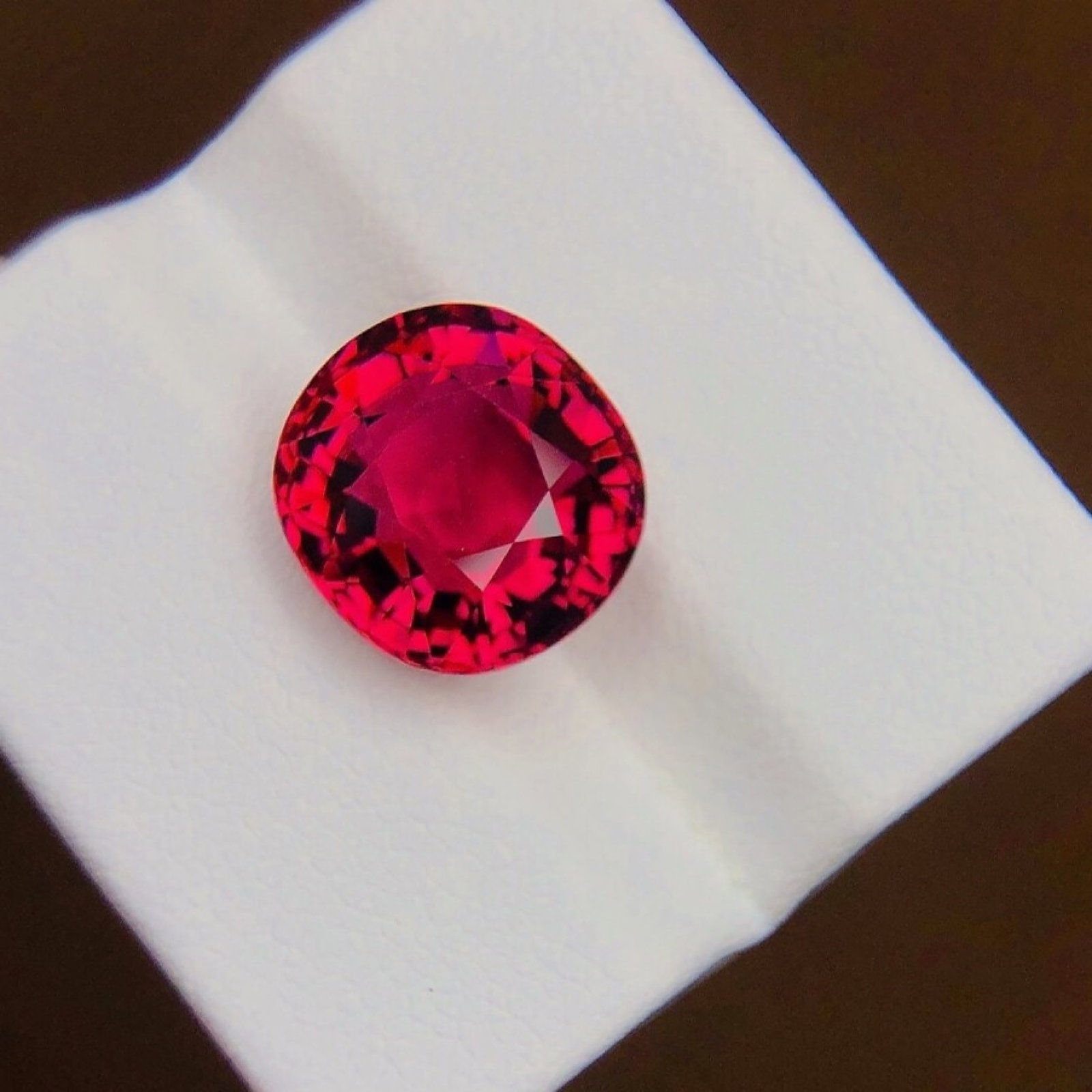 6.53Ctw Natural Tourmaline Loose: 6.53Ctw Natural Tourmaline Loose,Size:11.4mmx10.9mmx7.3mm 6.53Ctw天然碧玺裸石