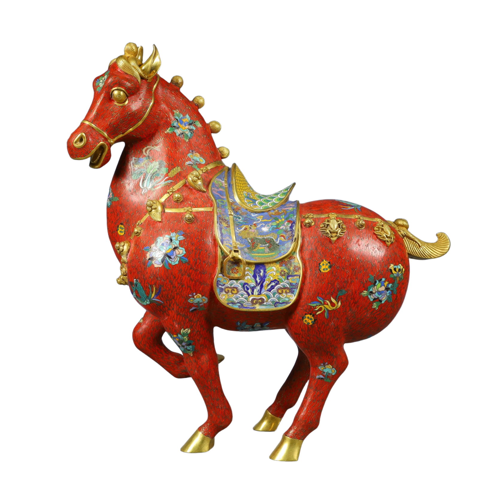 A Huge Cloisonne Flower,Seawater and Kylin Pattern Horse Ornament: A Huge Cloisonne Flower,Seawater and Kylin Pattern Horse Ornament,Qing Dynasty, China,Qianlong Four-character Mark,Size:15.7inx7.1inx17.3in,Weight:11800g 景泰蓝花卉૲
