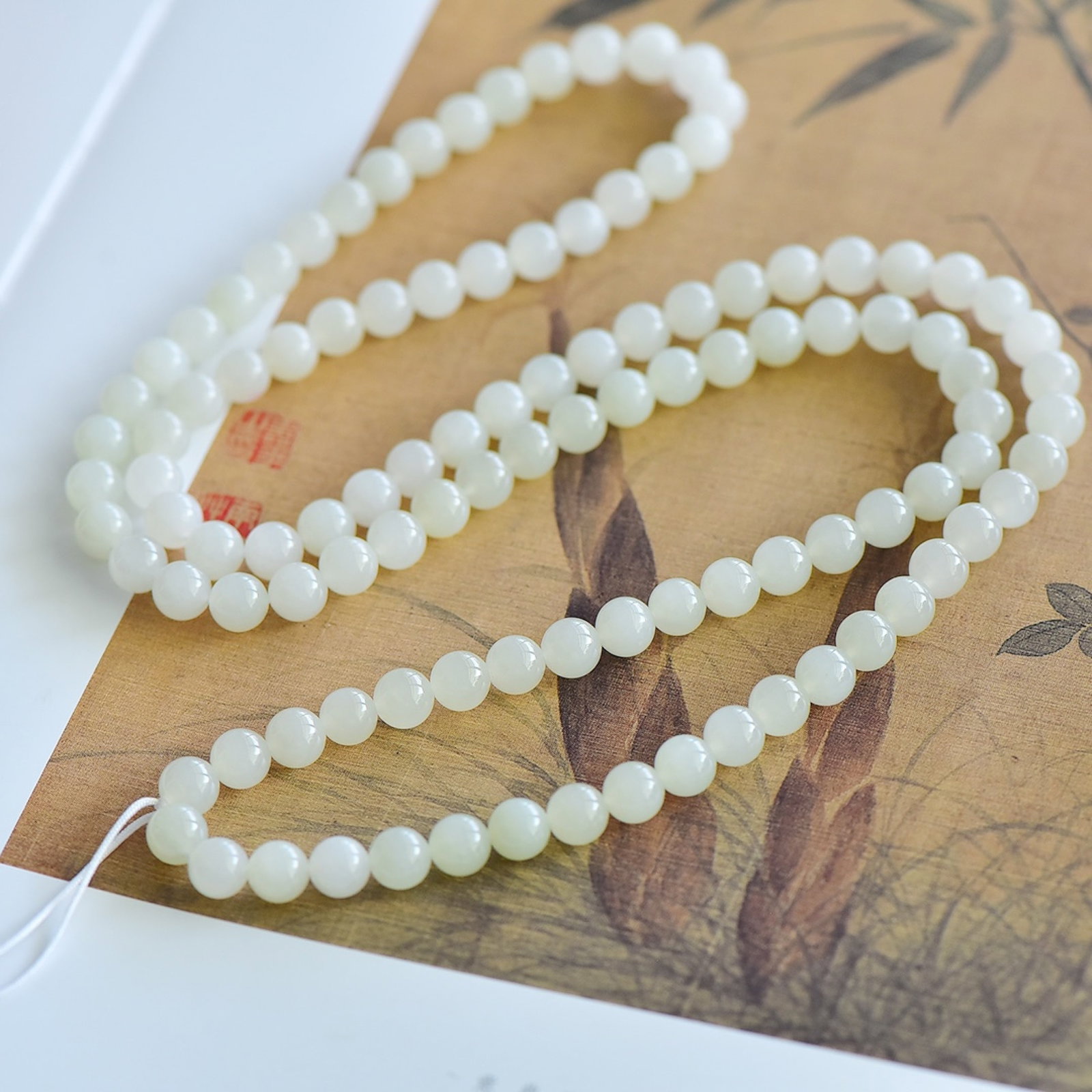 An Exquisite White Jade Bracelets: An Exquisite White Jade Bracelets,Size:8mm 白玉手串