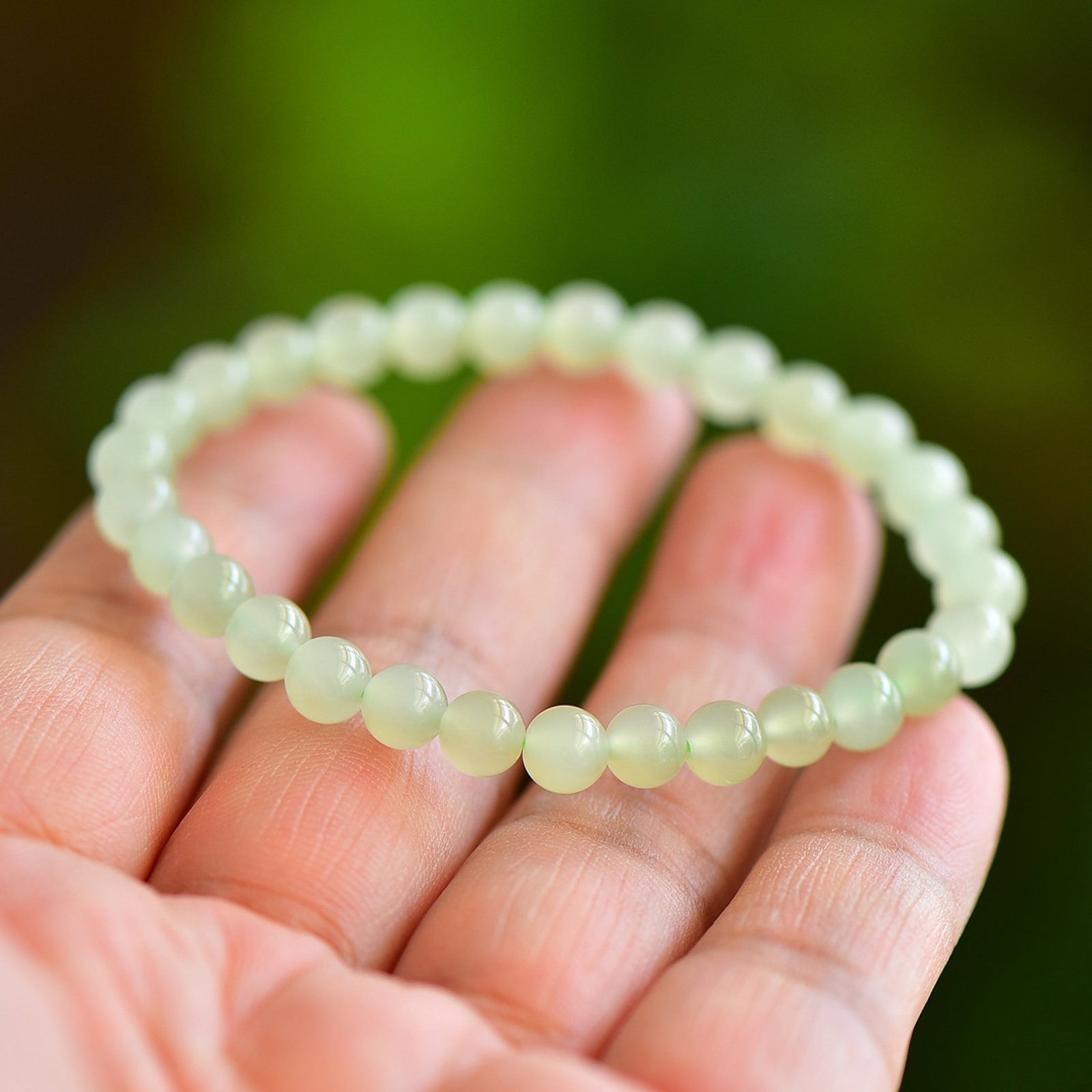 An Exquisite Greenish Jade Bracelets: An Exquisite Greenish Jade Bracelets,Size:6mm 青白玉手串