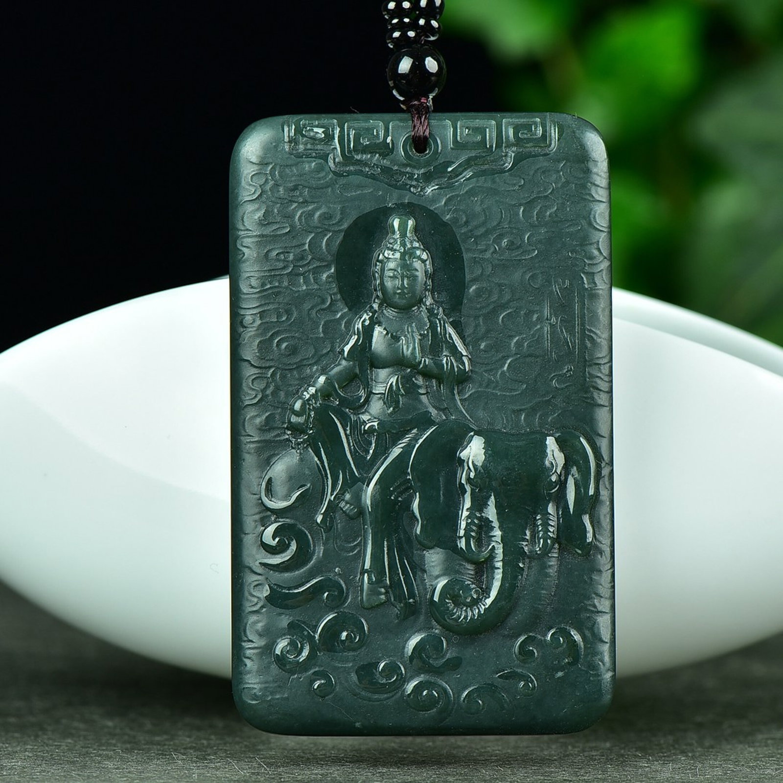 An Exquisite Sapphire Landscape and Avalokitesvara Pattern Pendant: An Exquisite Sapphire Landscape and Avalokitesvara Pattern Pendant,Size:39mmx65mm (寓意)吉祥 普度众生 保平安 青玉山&