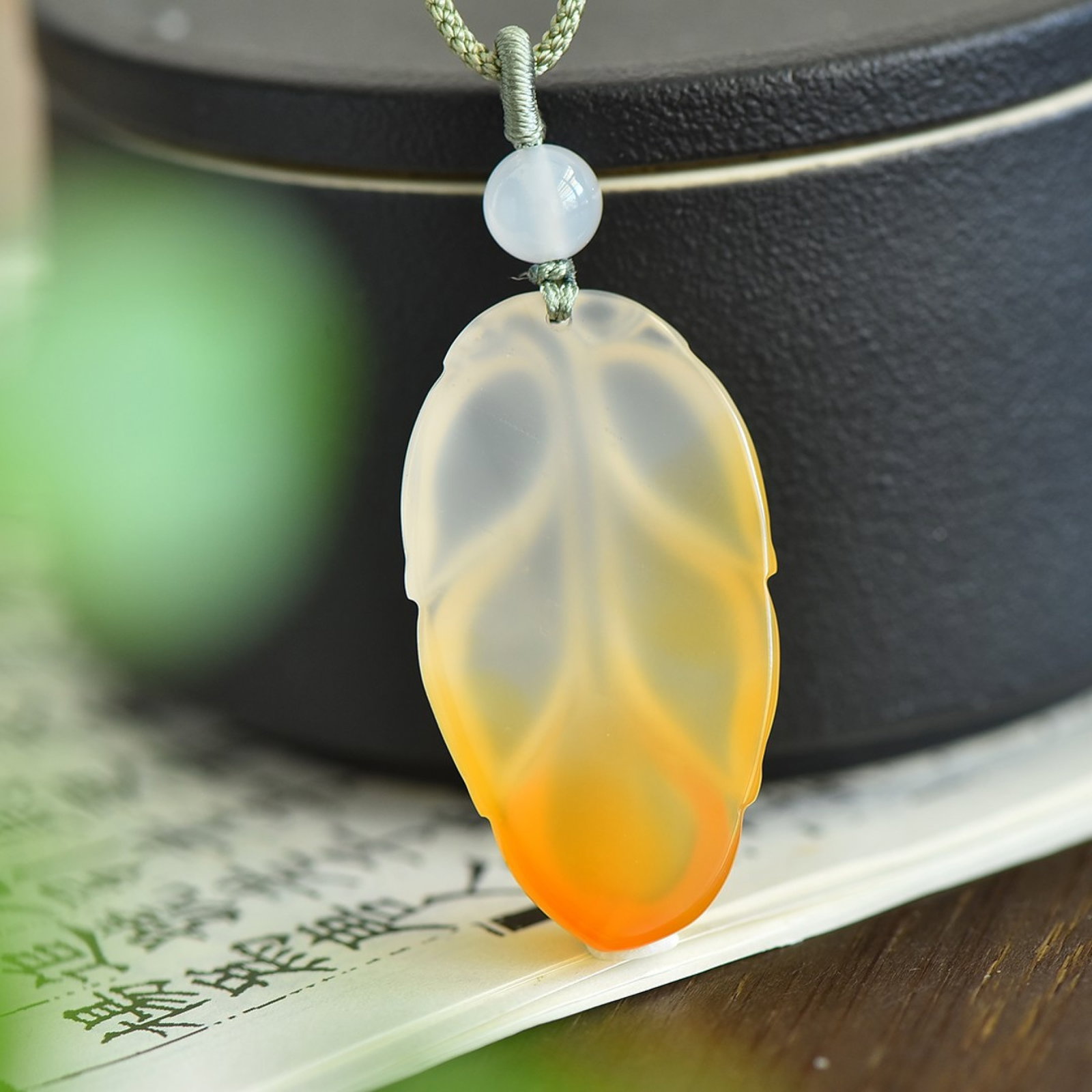 An Exquisite Leaf Pendant - 5