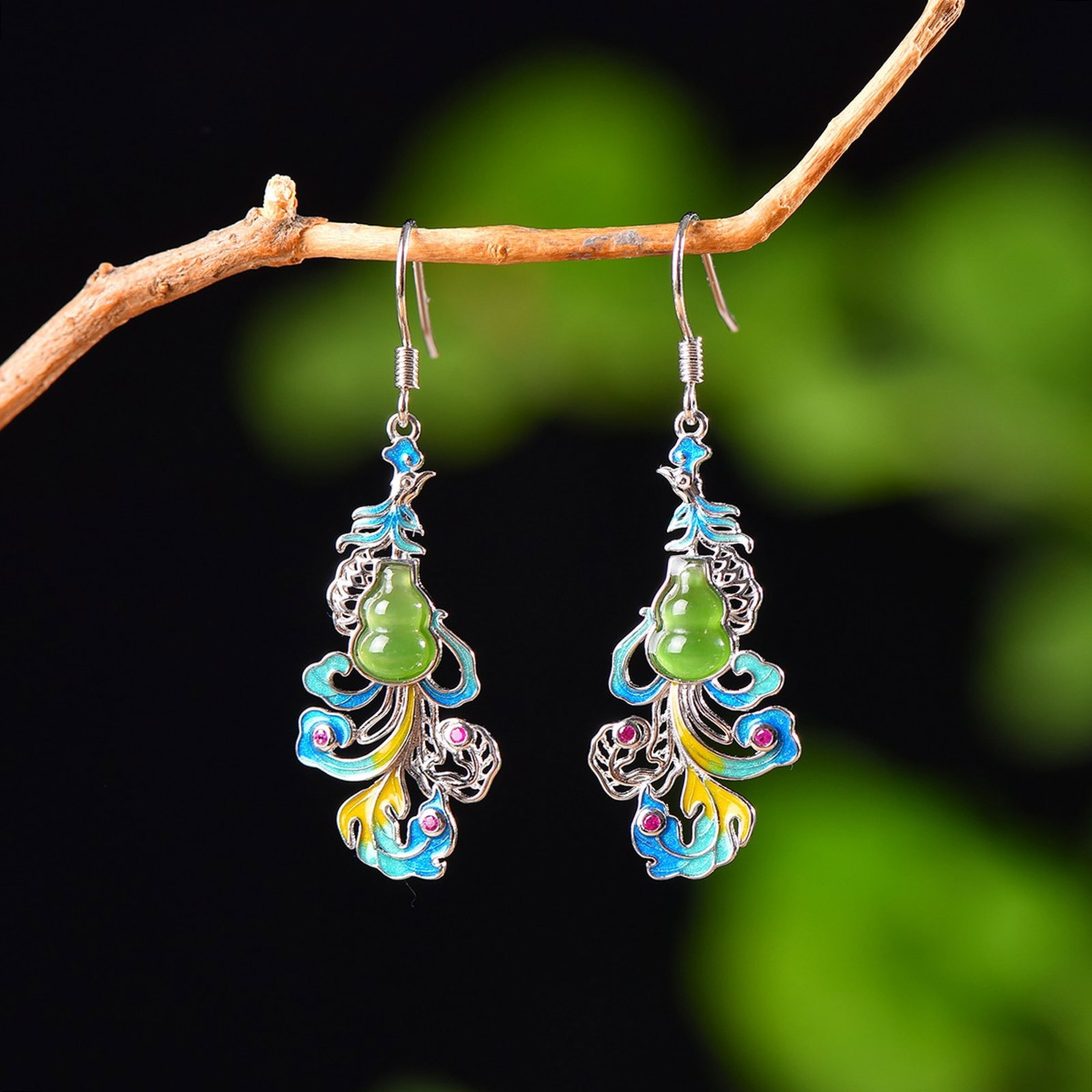 A Pair of Exquisite Sterling Silver Inlaid Jasper Enamel Earrings,Inlaid Diamond: A Pair of Exquisite Sterling Silver Inlaid Jasper Enamel Earrings,Inlaid Diamond,Size:5mmx7mm 一对纯银镶碧玉珐琅耳环,嵌钻&