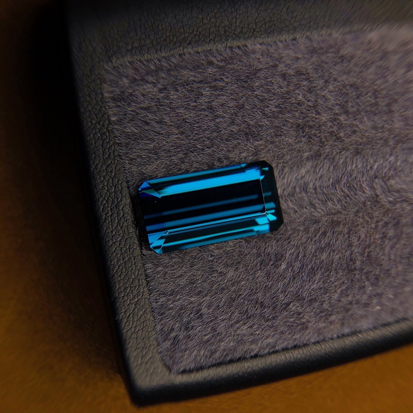 7.32Ctw Natural Tourmaline Loose: 7.32Ctw Natural Tourmaline Loose,Size:17.2mmx8.9mmx5.0mm 7.32Ctw天然碧玺裸石