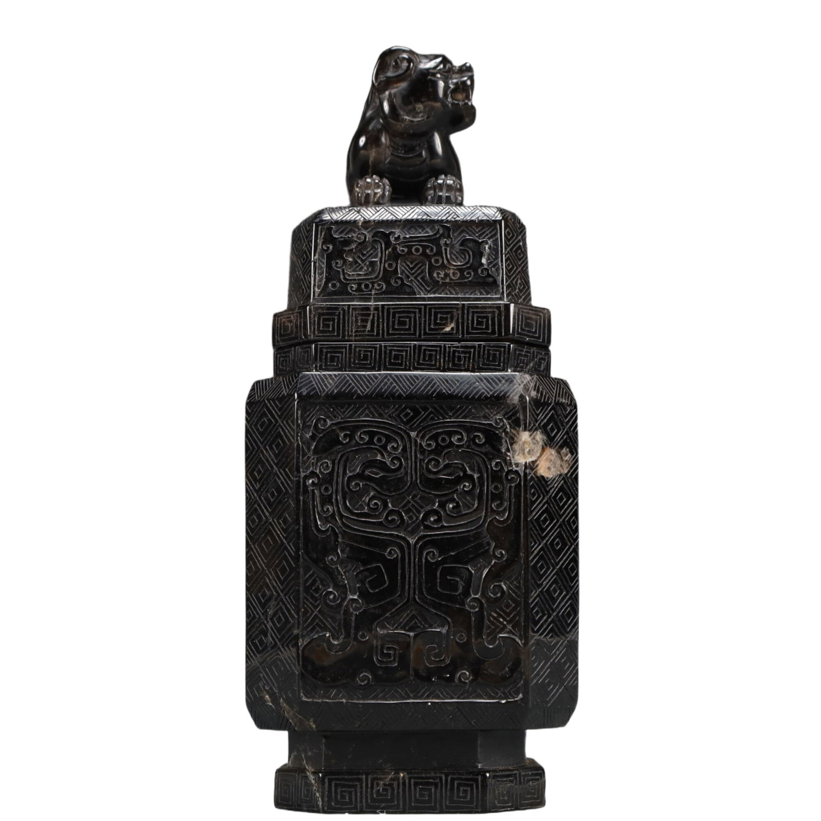 An Exquisite Crystal Beast-Face Pattern Vase - 4