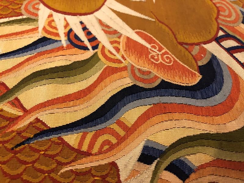 An exquisite kesi dragon pattern - 3