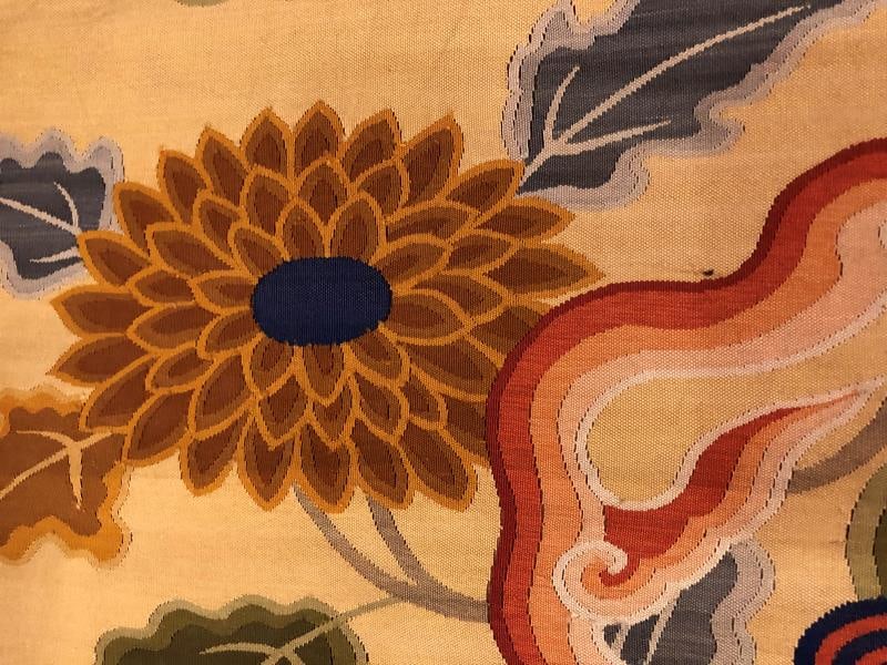 An exquisite kesi dragon pattern - 6