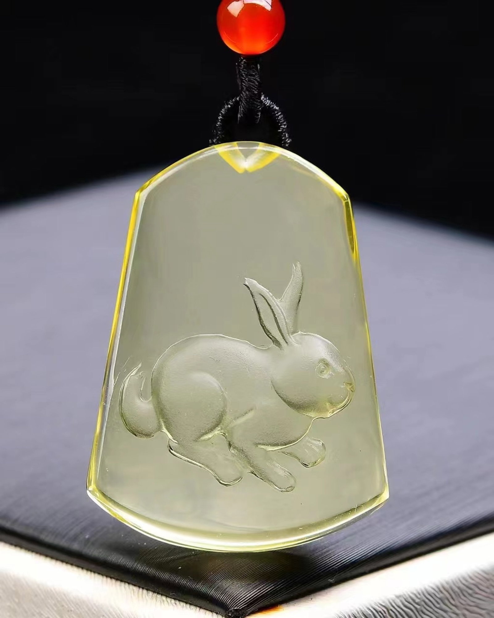 An Exquisite Crystal Rabbit Pattern Pendant - 3