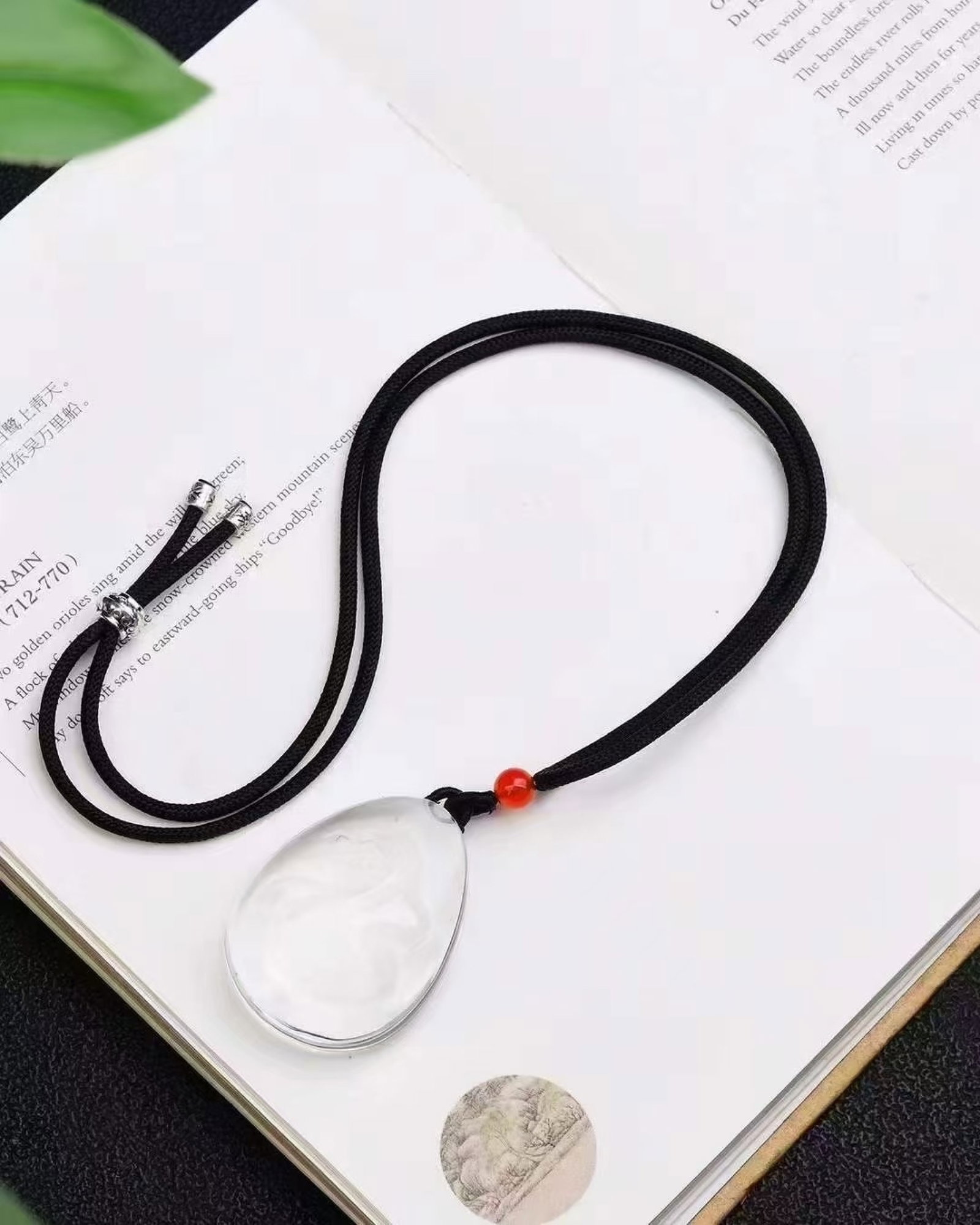 An Exquisite Crystal Snake Pattern Pendant - 5