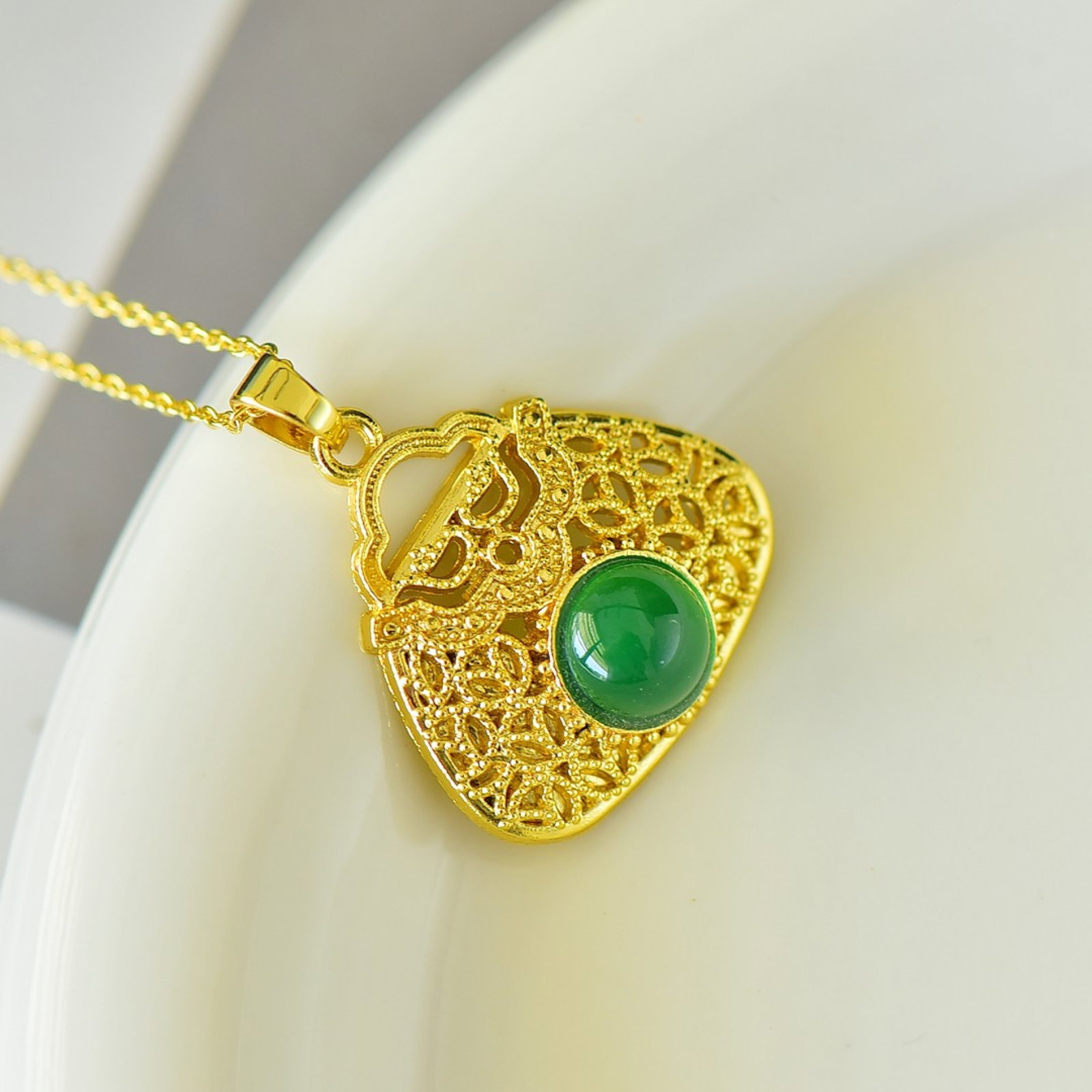 An Exquisite Pendant - 4