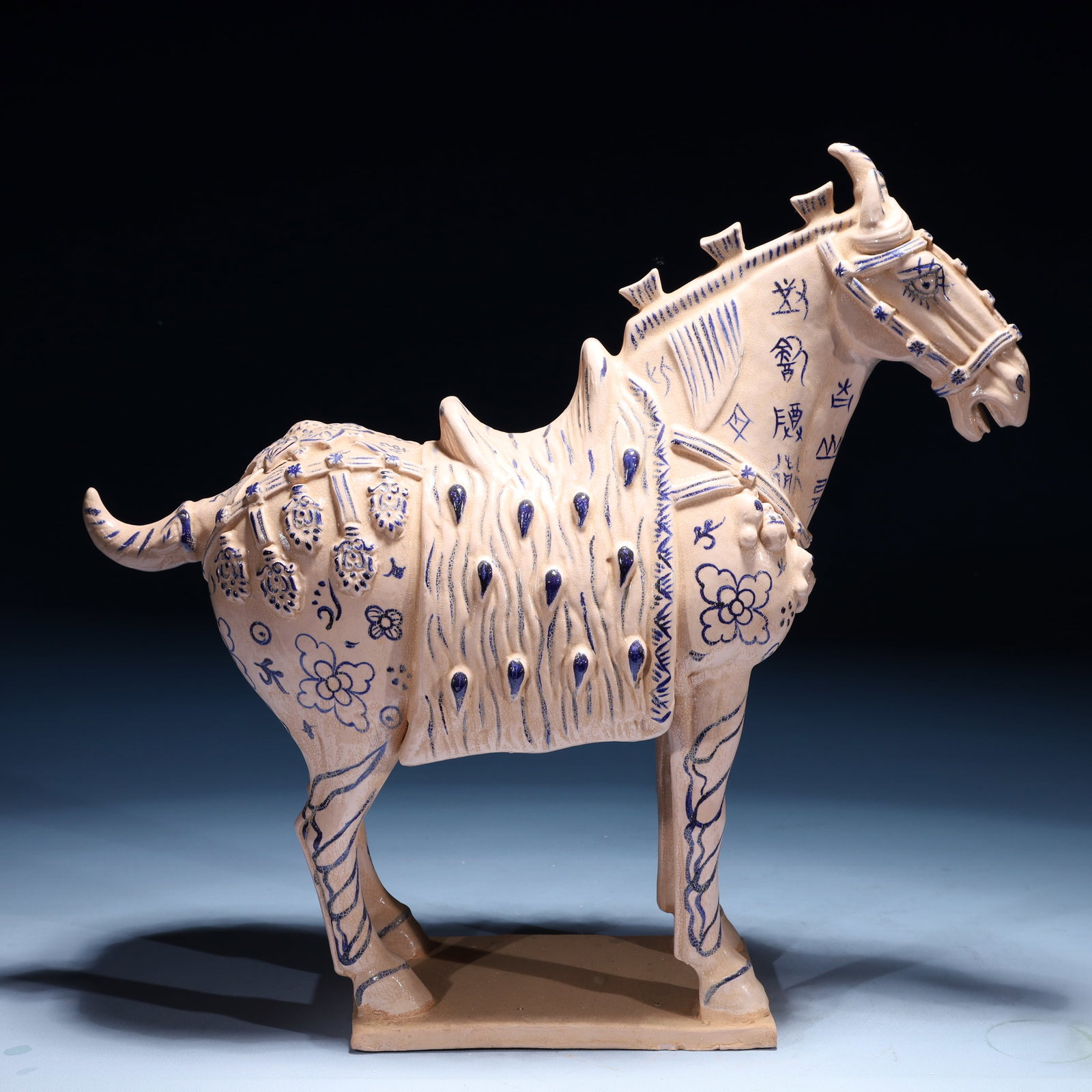 A Rare Tang Tri-Color Glazed Pottery Horse Ornaments: A Rare Tang Tri-Color Glazed Pottery Horse Ornaments,Tang Dynasty,China,Size:18.9inx5.1inx18.1in,Weight:9400g 唐三彩骏马摆件,中国唐代