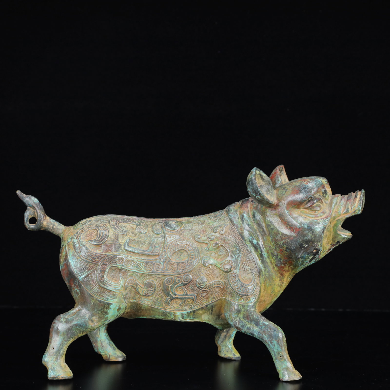 An Archaic Bronze Dragon Pattern Wild Pig Ornament: An Archaic Bronze Dragon Pattern Wild Pig Ornament,the Warring States Period in China,Size:10.6inx3.5inx6.7in,Weight:1850g 青铜龙纹野猪摆件,中