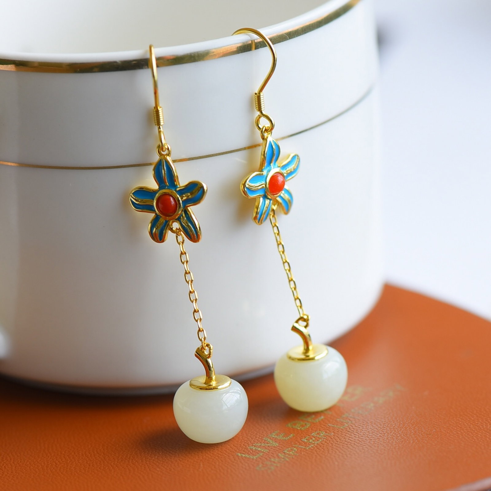 A Pair of Exquisite Sterling Silver-Gold Plated Inlaid White Jade Enamel Earrings: A Pair of Exquisite Sterling Silver-Gold Plated Inlaid White Jade Enamel Earrings 一对纯银镀金镶白玉珐琅耳环