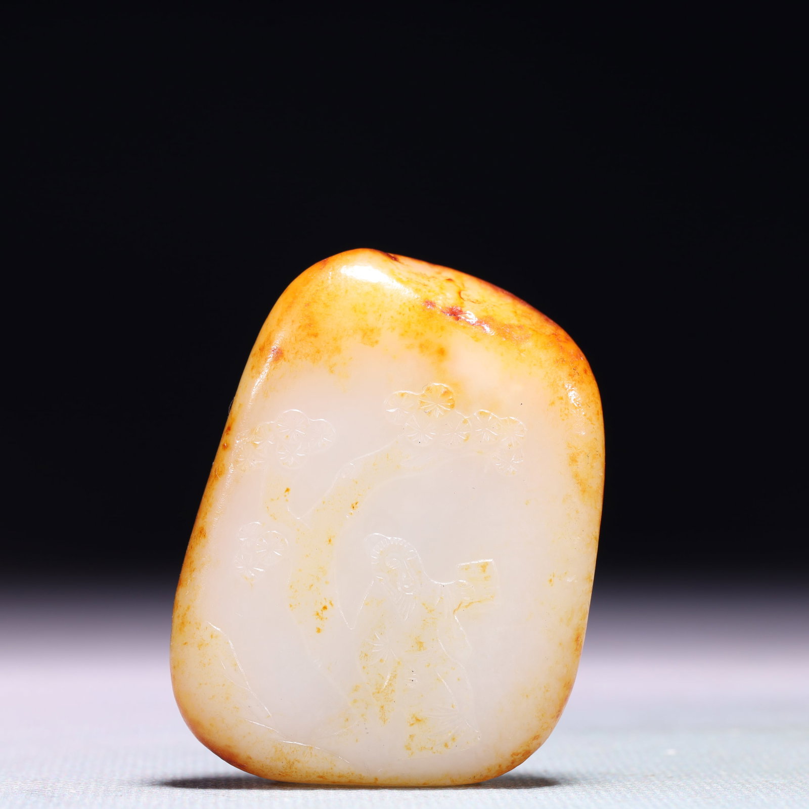 An Exquisite White Jade Character and Story Pattern Ornament,with poem: An Exquisite White Jade Character and Story Pattern Ornament,with poem,Qing Dynasty,China,Size:2inx1.6in,Weight:69.3g