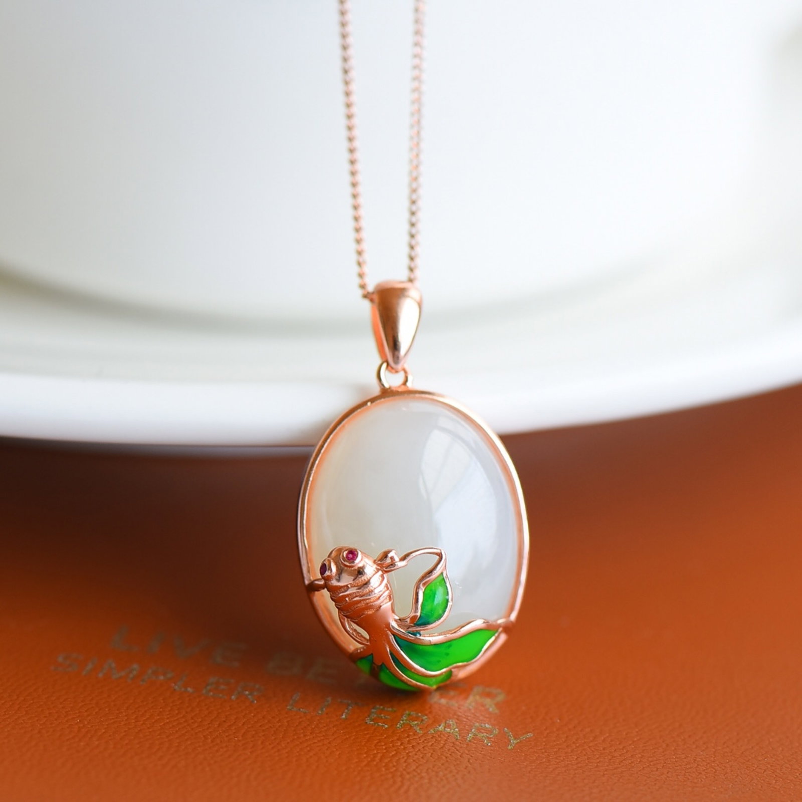 An Exquisite Sterling Silver-Gold Plated Inlaid White Jade Enamel Pendant: An Exquisite Sterling Silver-Gold Plated Inlaid White Jade Enamel Pendant,Size:15mmx20mm 纯银镀金镶白玉珐琅吊坠