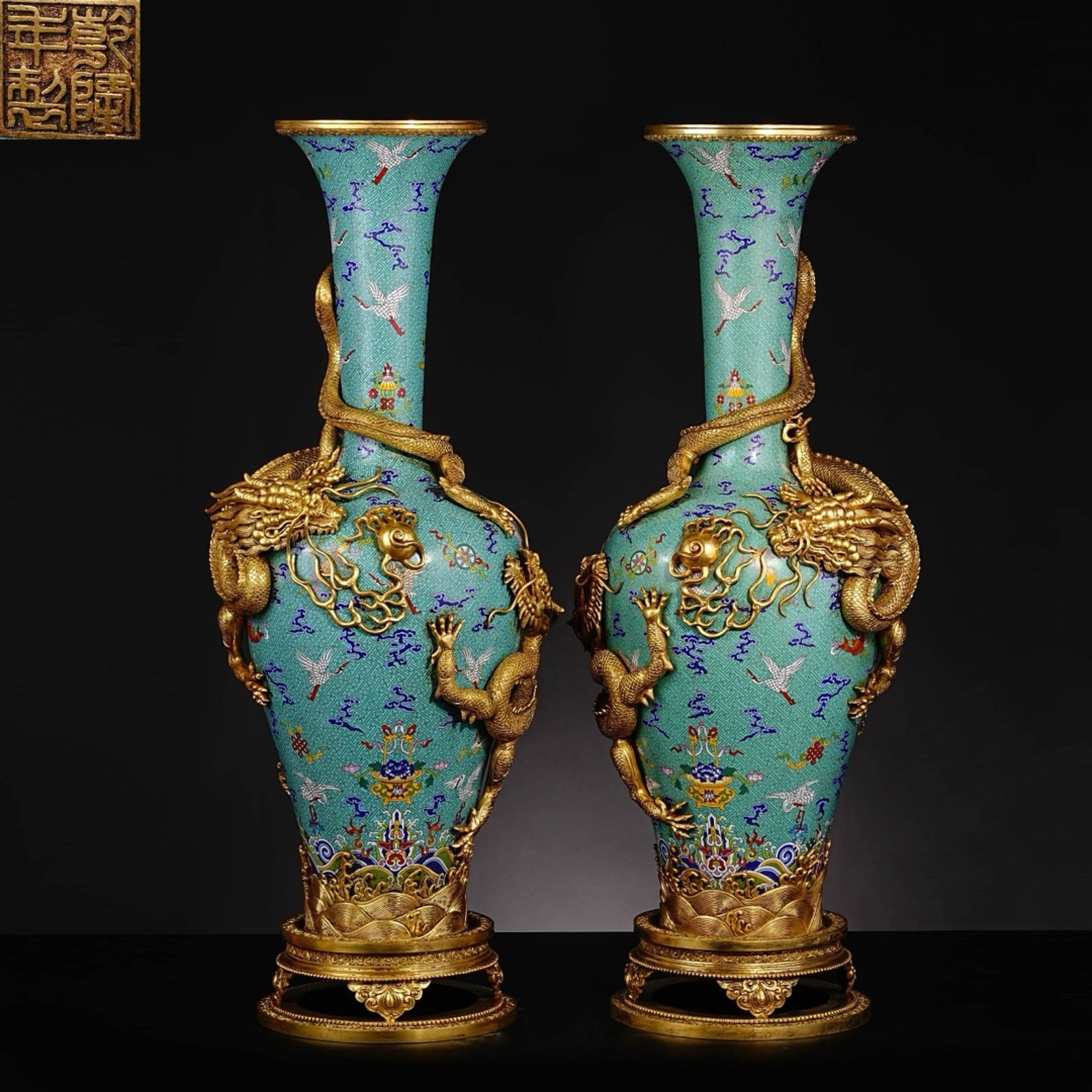 A Pair of Huge Cloisonne Auspicious Cloud and Dragon Pattern Vases: A Pair of Huge Cloisonne Auspicious Cloud and Dragon Pattern Vases,Qing Dynasty, China,Qianlong Four-character Mark,Size:34.6inx13.8in,Weight:46kg 一对景泰蓝祥É