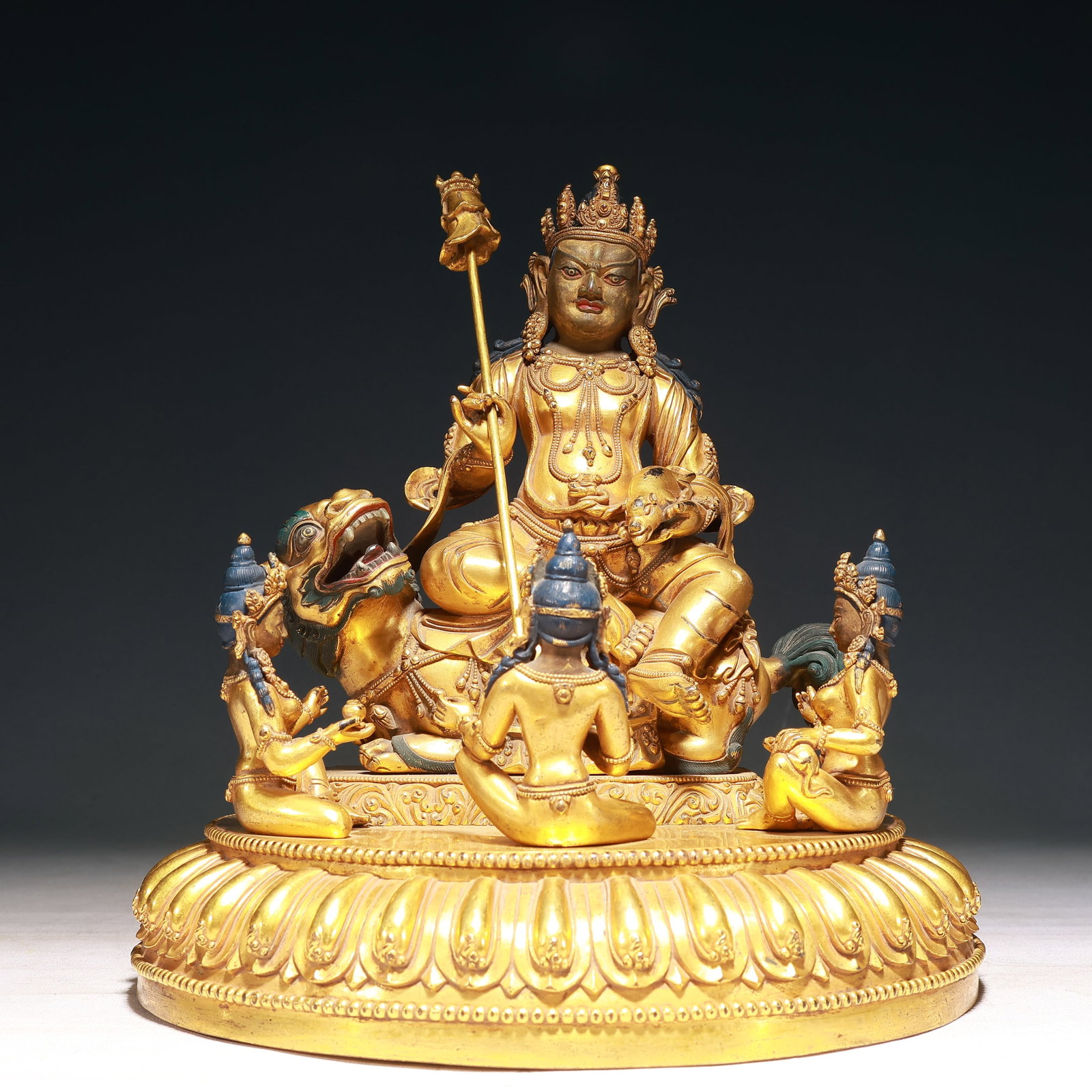 A Solemn Gilt Bronze Statue of Heavenly King Rides the Lion: A Solemn Gilt Bronze Statue of Heavenly King Rides the Lion,Ming Dynasty, China,Yongle Six-character Mark,Size:11.4inx12.6in,Weight:9950g 铜鎏金骑狮天王ࠔ