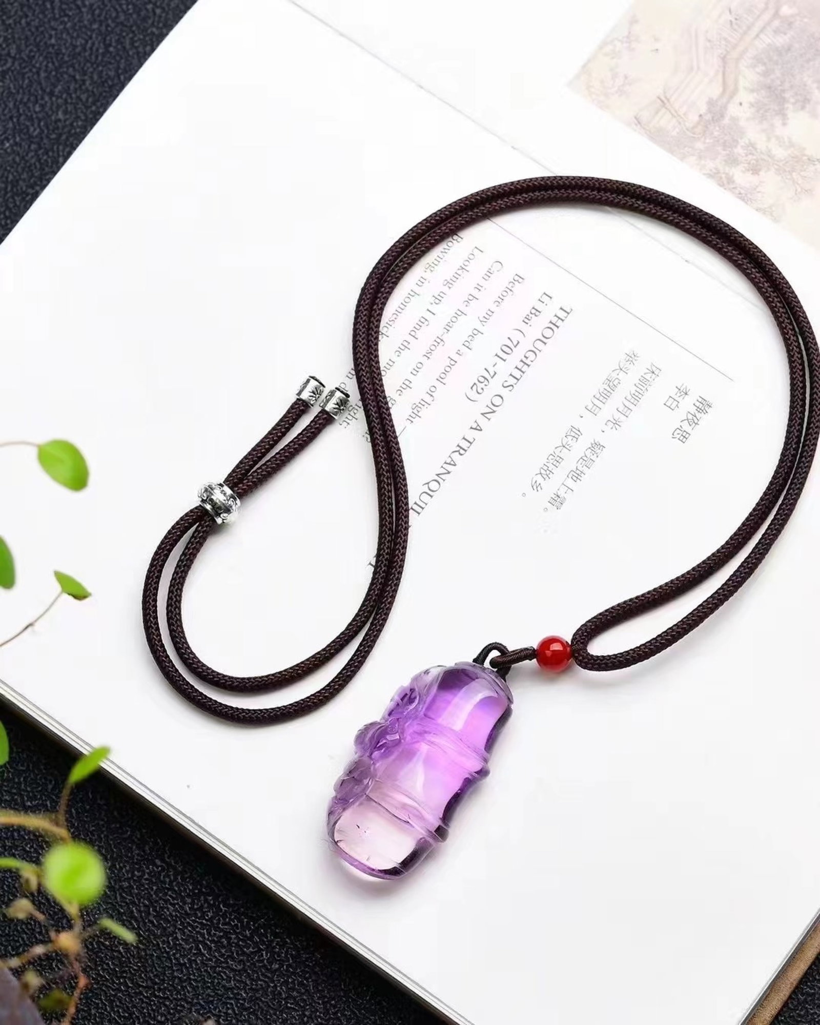 An Exquisite Crystal Bats Pattern Pendant - 5