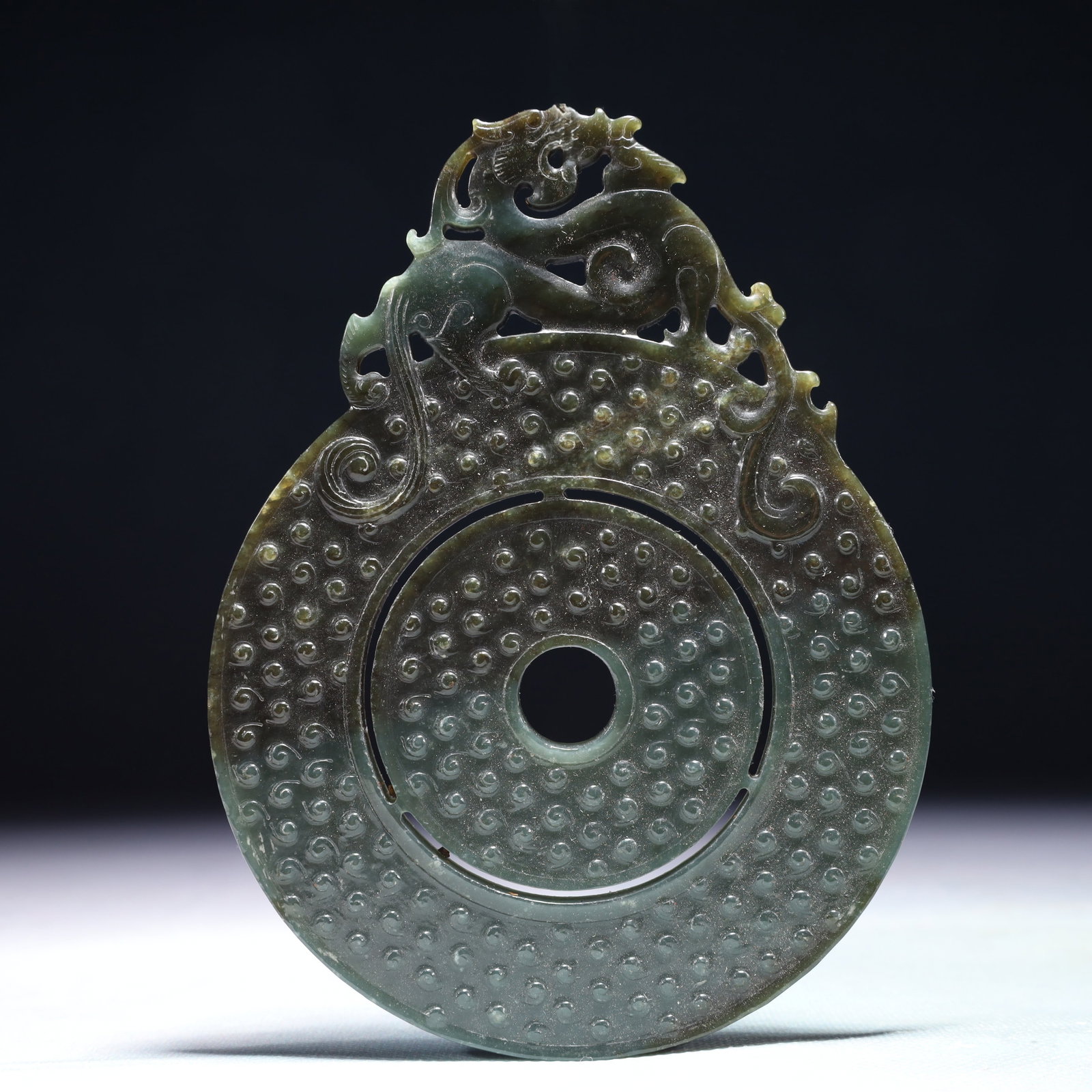 An Exquisite Jasper Dragon Pattern Pendant (1 of 6)