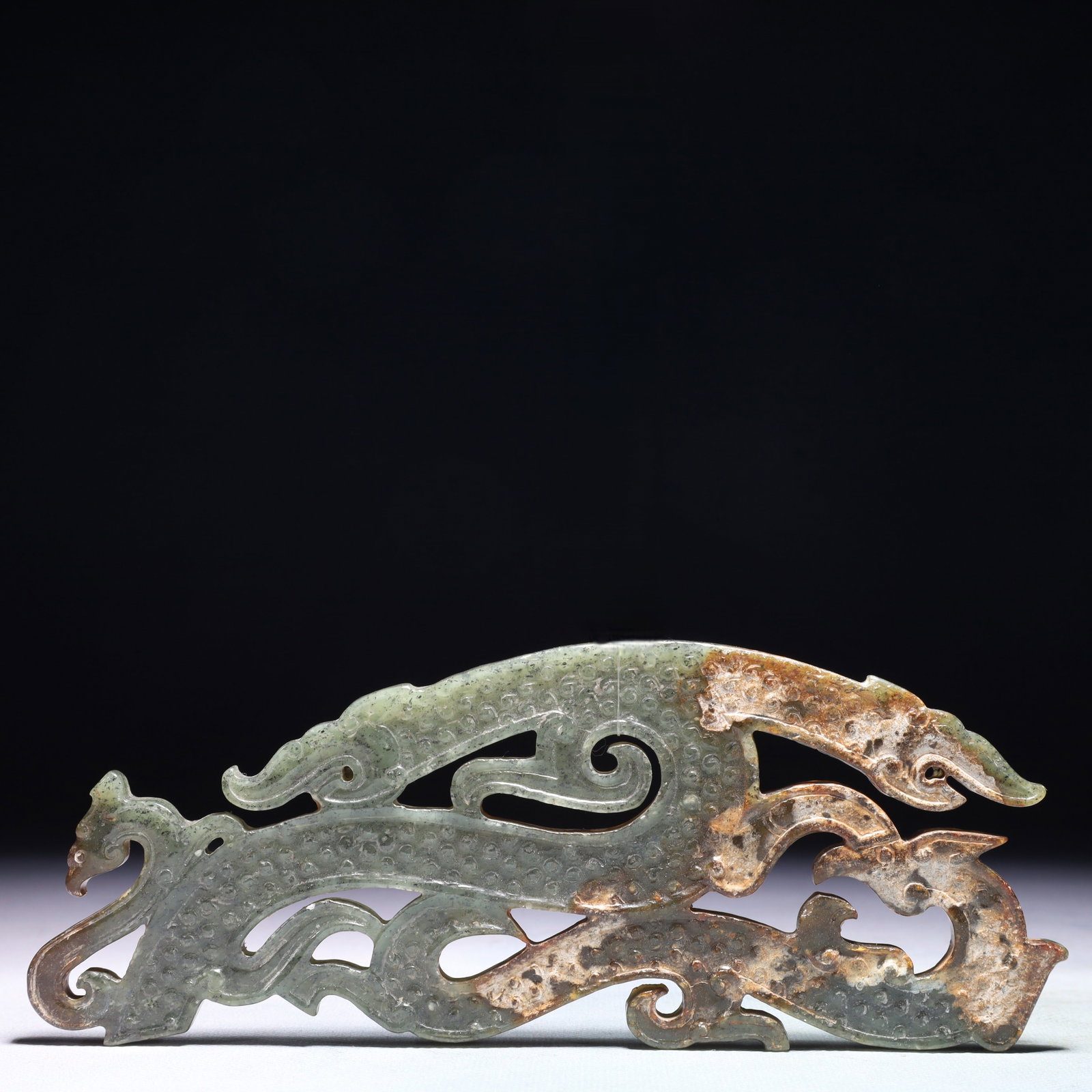 An Exquisite Green Jade Dragon and Phoenix Pattern Pendant: An Exquisite Green Jade Dragon and Phoenix Pattern Pendant,Qing Dynasty,China,Size:7.5inx3in,Weight:153.5g 青玉龙凤纹挂件,中国清代