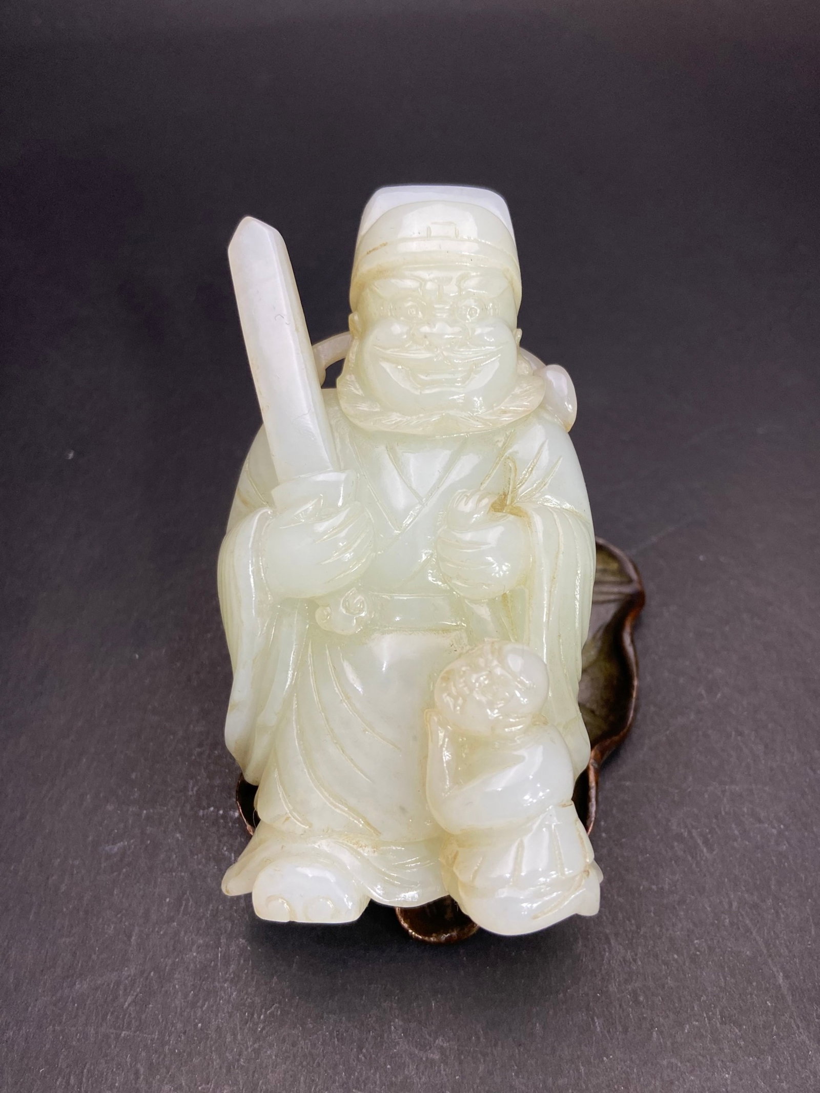 An Exquisite White Jade Figure Ornament: An Exquisite White Jade Figure Ornament,Qing Dynasty,China,Size:3.5inx1.9inx1.3in,Weight:176g 白玉人物摆件,中国清代