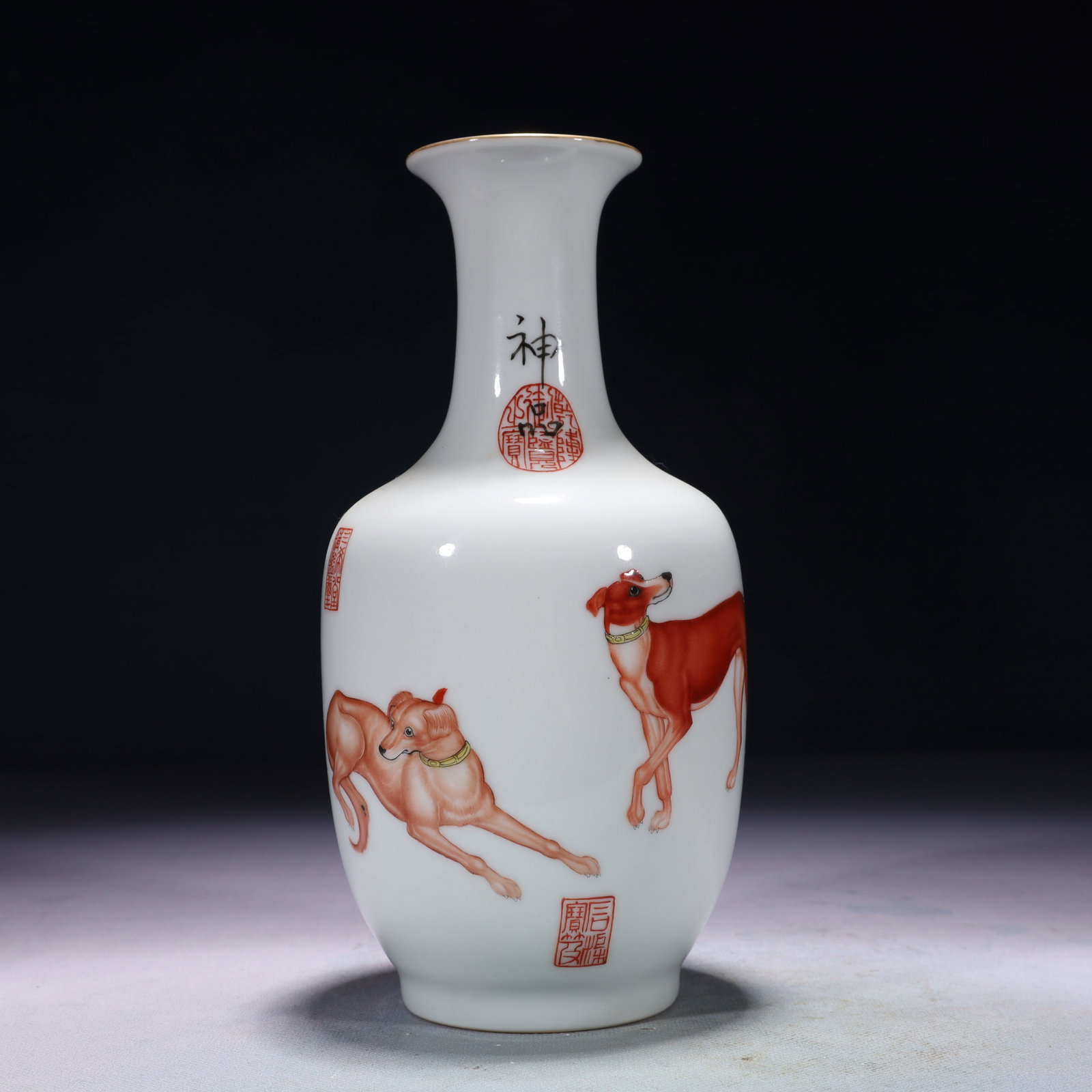 An Exquisite Enamel Dog Pattern Vase,with poem: An Exquisite Enamel Dog Pattern Vase,with poem,Qing Dynasty,China,Qianlong Six-character Mark,Size:4.3inx9.1in,Weight:1200g 珐琅彩犬纹瓶,带诗文,&#