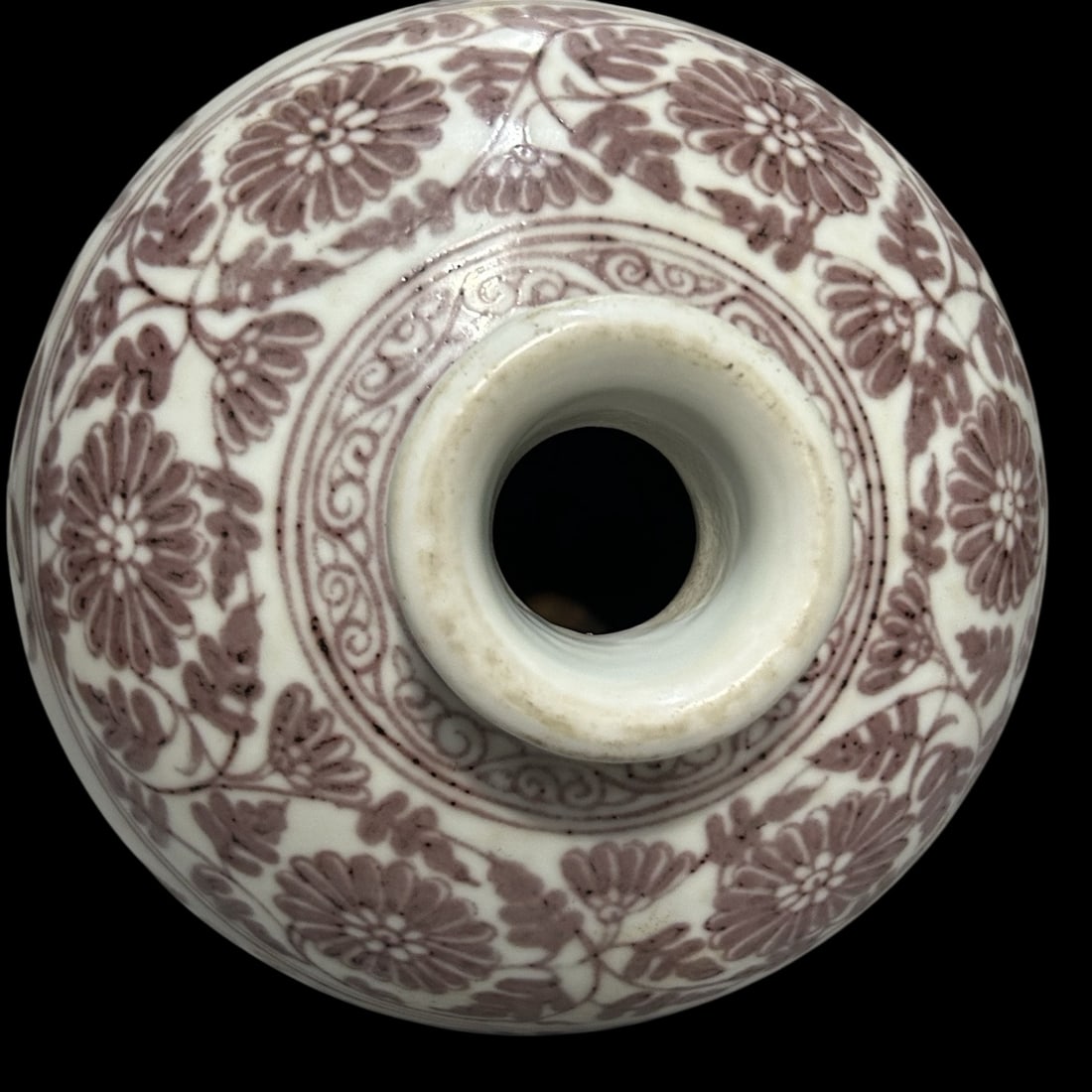 A Rare Underglaze-Red Flower Pattern Vase - 4