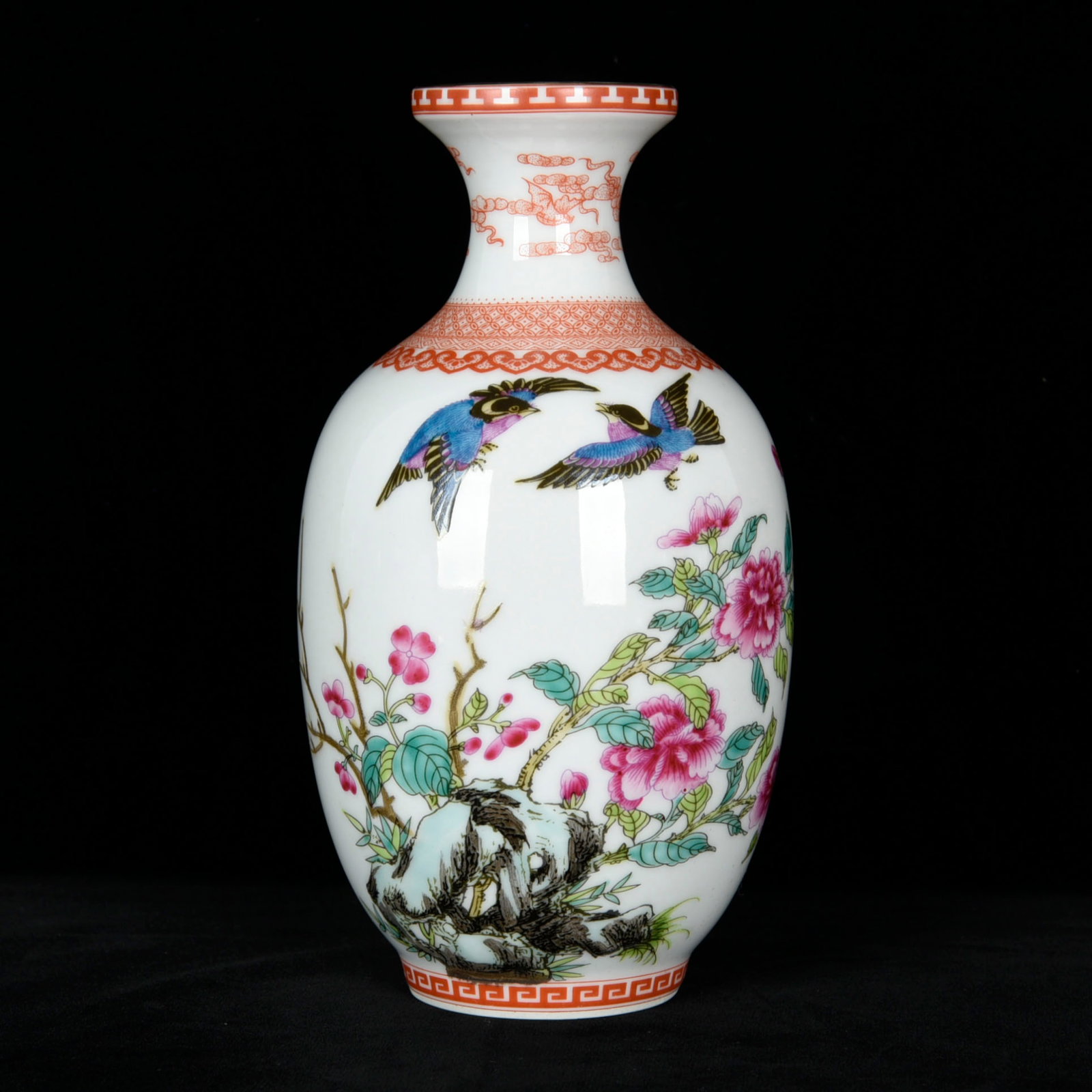 An Exquisite Famille-Rose Flower and Bird Pattern Vase,with poem: An Exquisite Famille-Rose Flower and Bird Pattern Vase,with poem,Qing Dynasty,China,Yongzheng Four-character Mark,Size:7.5inx4.3in 粉彩花鸟纹瓶,带诗