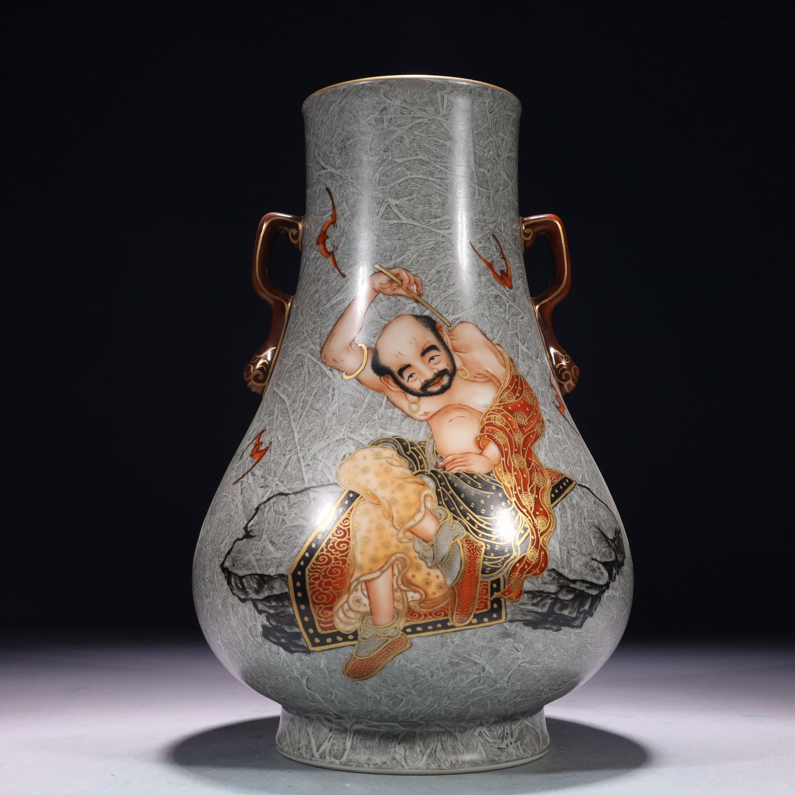 An Exquisite Enamel Painted Gold Figure Pattern Double-Ears Vase,with poem: An Exquisite Enamel Painted Gold Figure Pattern Double-Ears Vase,with poem,Qing Dynasty,China,Qianlong Six-character Mark,Size:7.1inx12.2in,Weight:2450g 珐琅彩描金人