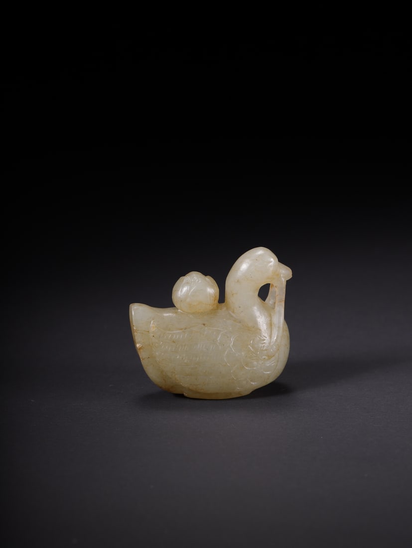 An Exquisite White Jade Goose Pendant: An Exquisite White Jade Goose Pendant,Qing Dynasty,China,Size:1.3inx0.7inx1.3in,Weight:21.6g
