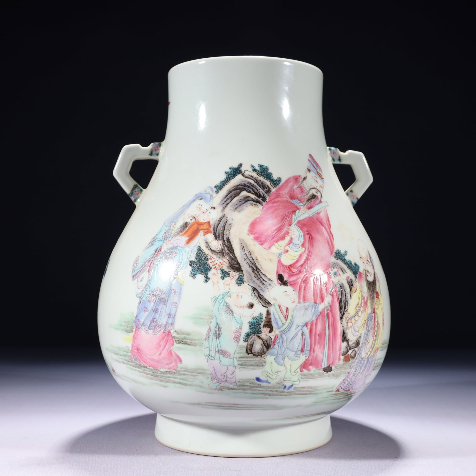 An Exquisite Famille-Rose Character and Story Pattern Double-Ears Vase: An Exquisite Famille-Rose Character and Story Pattern Double-Ears Vase,Qing Dynasty,China,Yongzheng Six-character Mark,Size:8.3inx11.4in,Weight:2700g 粉彩人物故事&#