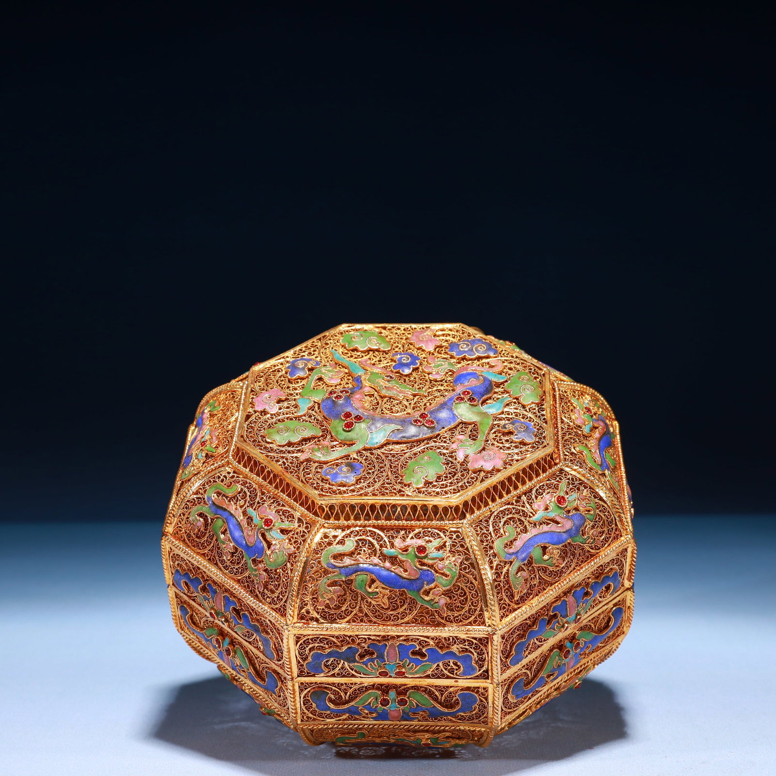 An Exquisite Filigree and Gilding Lotus and Dragon Pattern Box,Inlaid Gems: An Exquisite Filigree and Gilding Lotus and Dragon Pattern Box,Inlaid Gems,Qing Dynasty,China,Qianlong Four-character Mark,Size:6.3inx4.7in,Weight:900g 掐丝鎏金缠枝