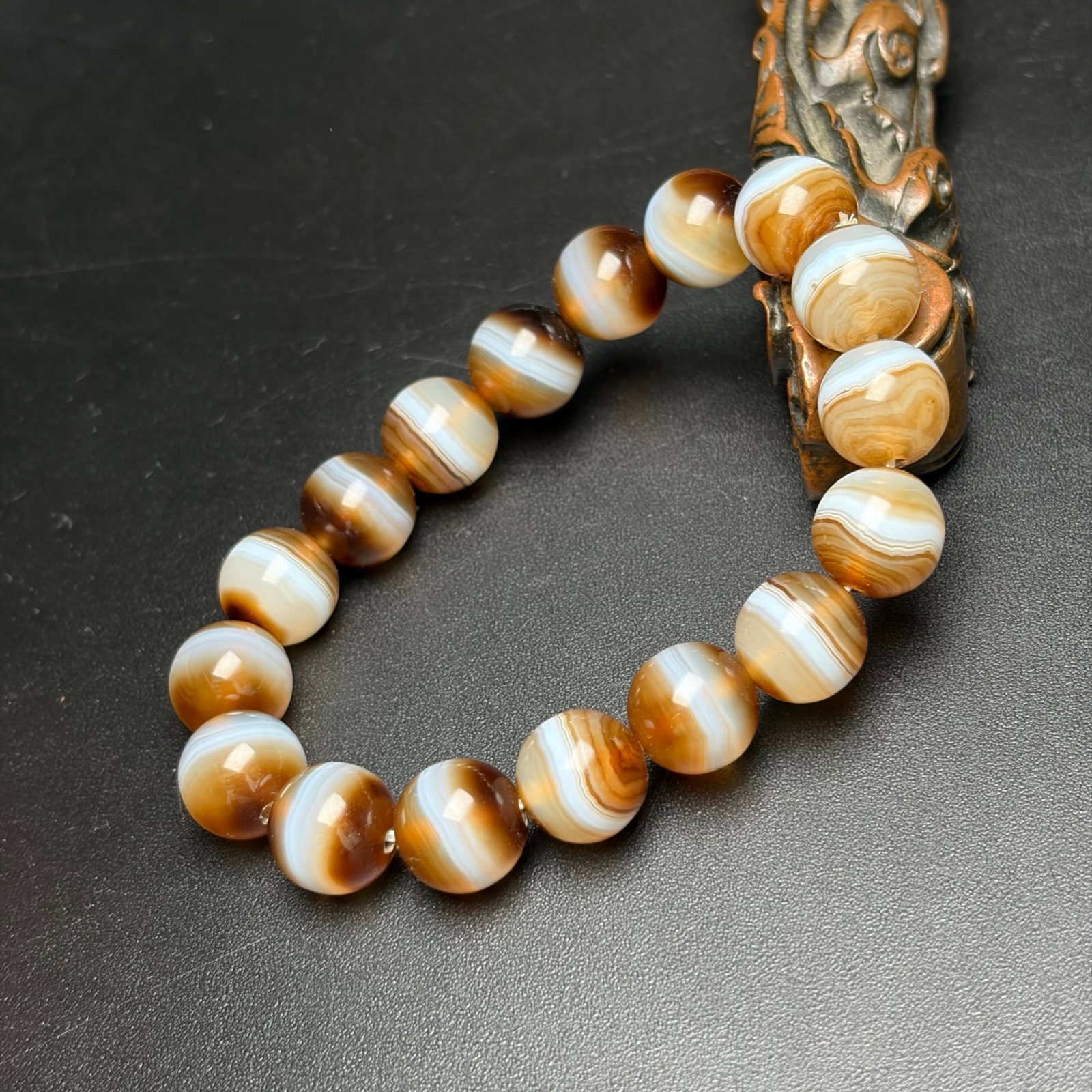 An Exquisite Agate Bracelets - 3