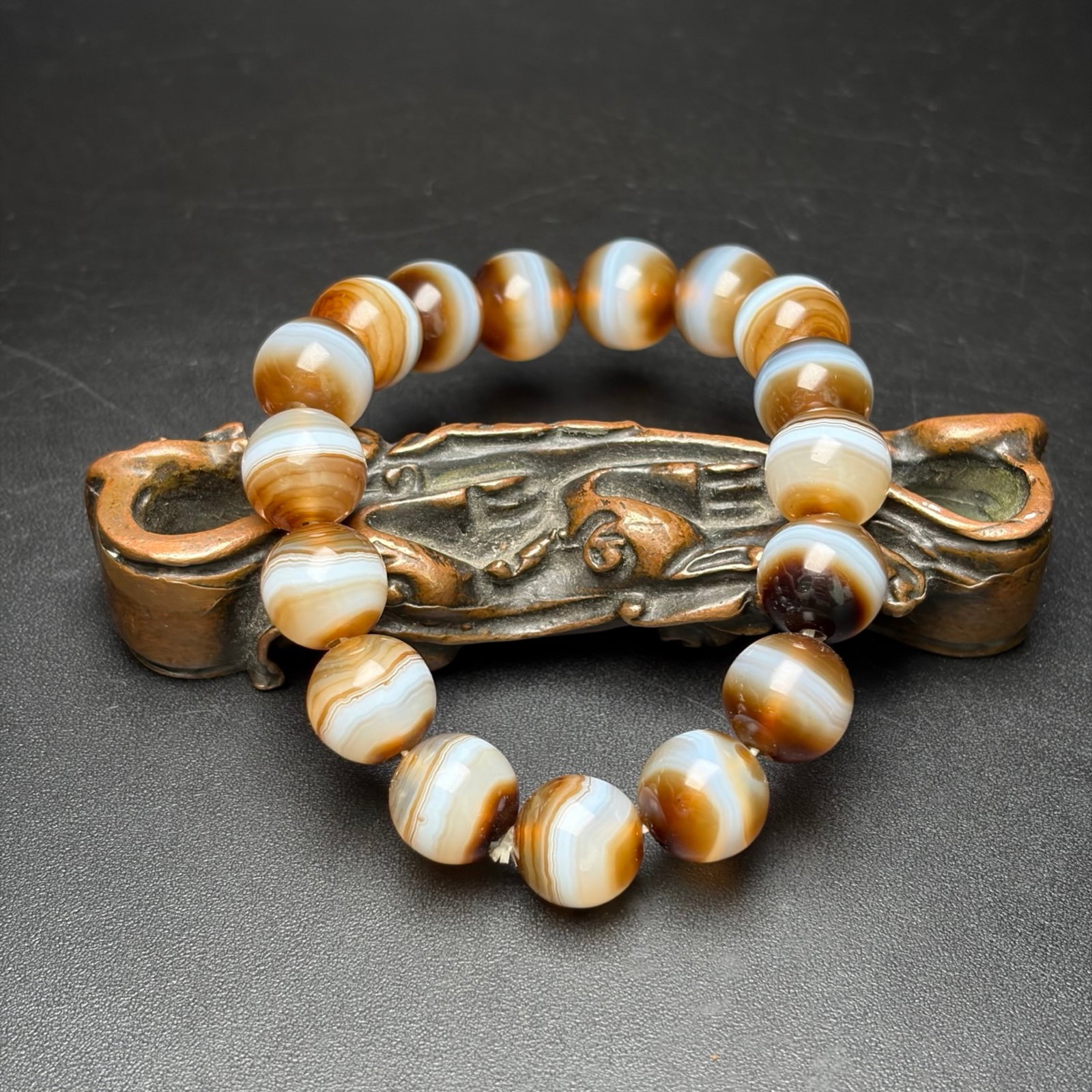 An Exquisite Agate Bracelets - 4