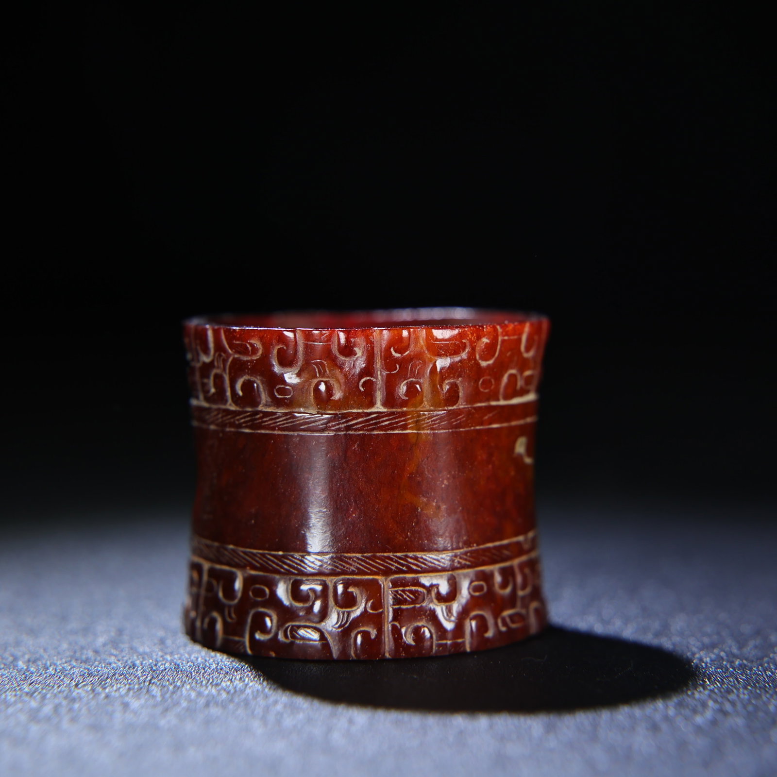 An Exquisite Archaic Jade Coronet - 2